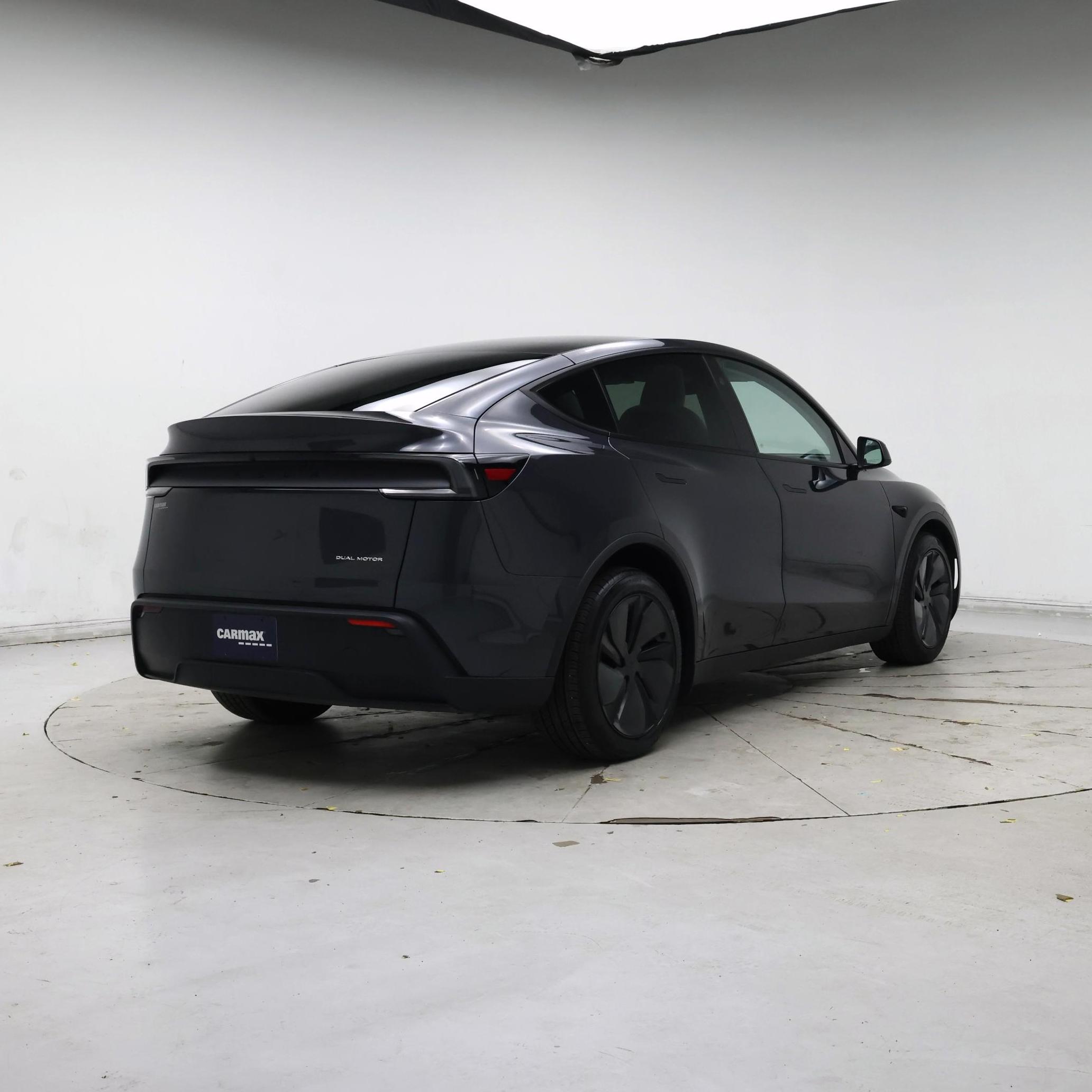 Thumbnail: 2026 Tesla Model Y - 8