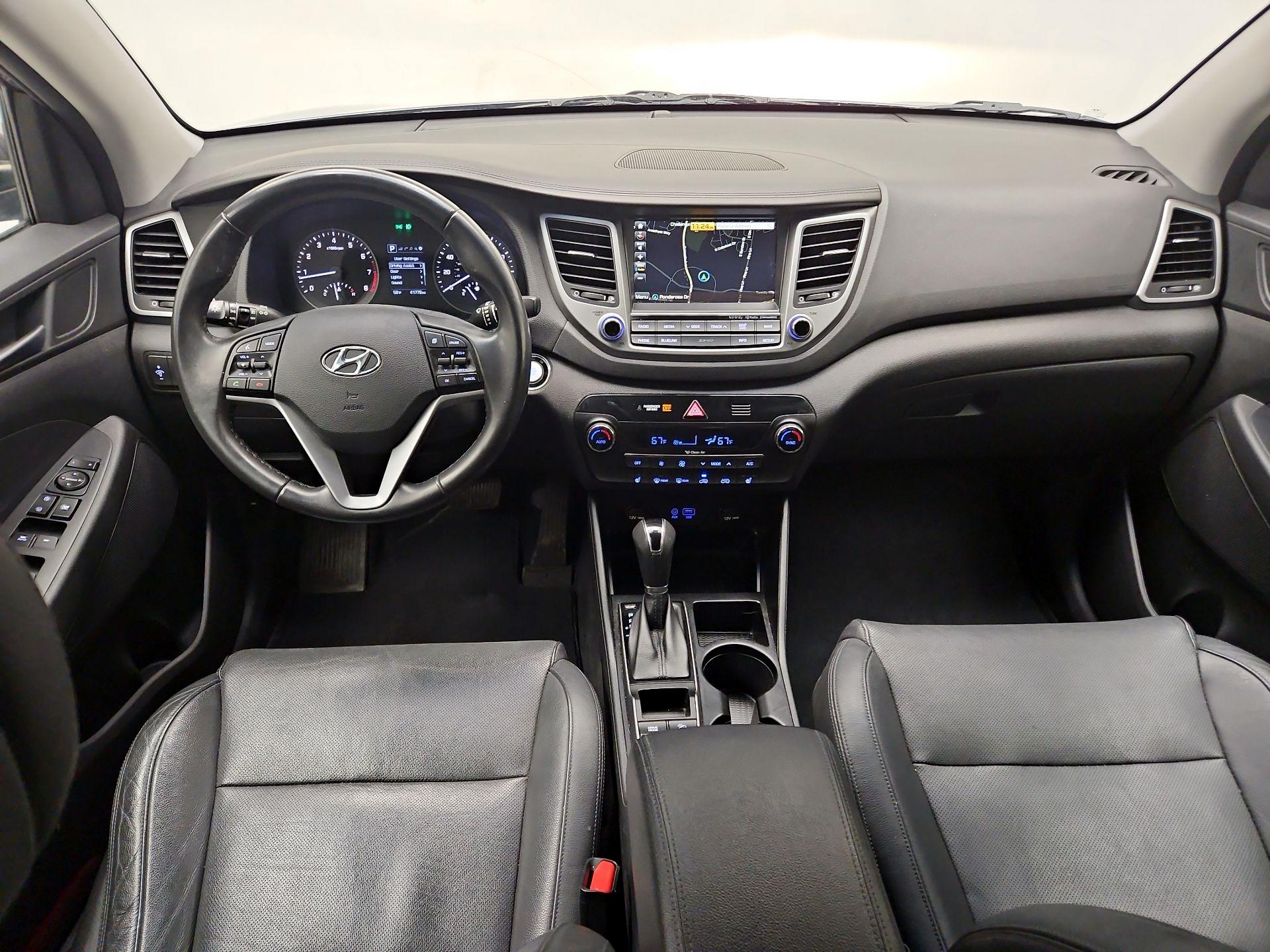 Thumbnail: 2017 Hyundai Tucson - 9