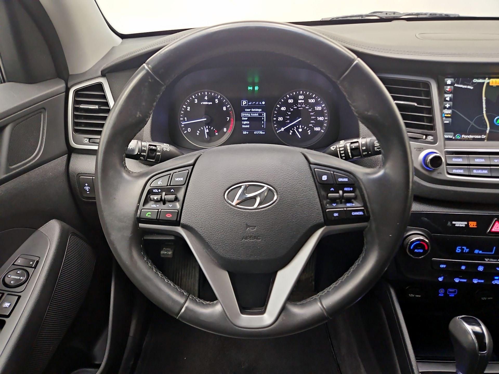 Thumbnail: 2017 Hyundai Tucson - 10