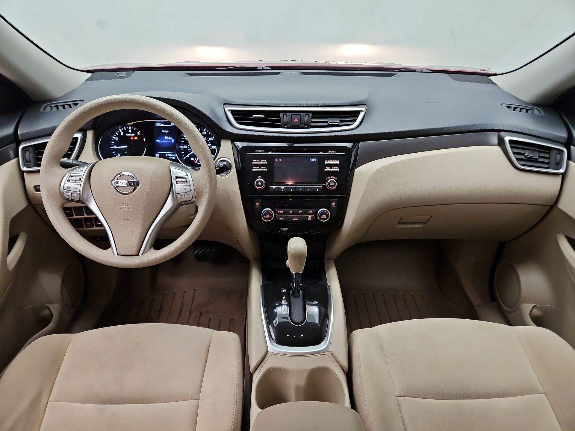 Thumbnail: 2015 Nissan Rogue - 9