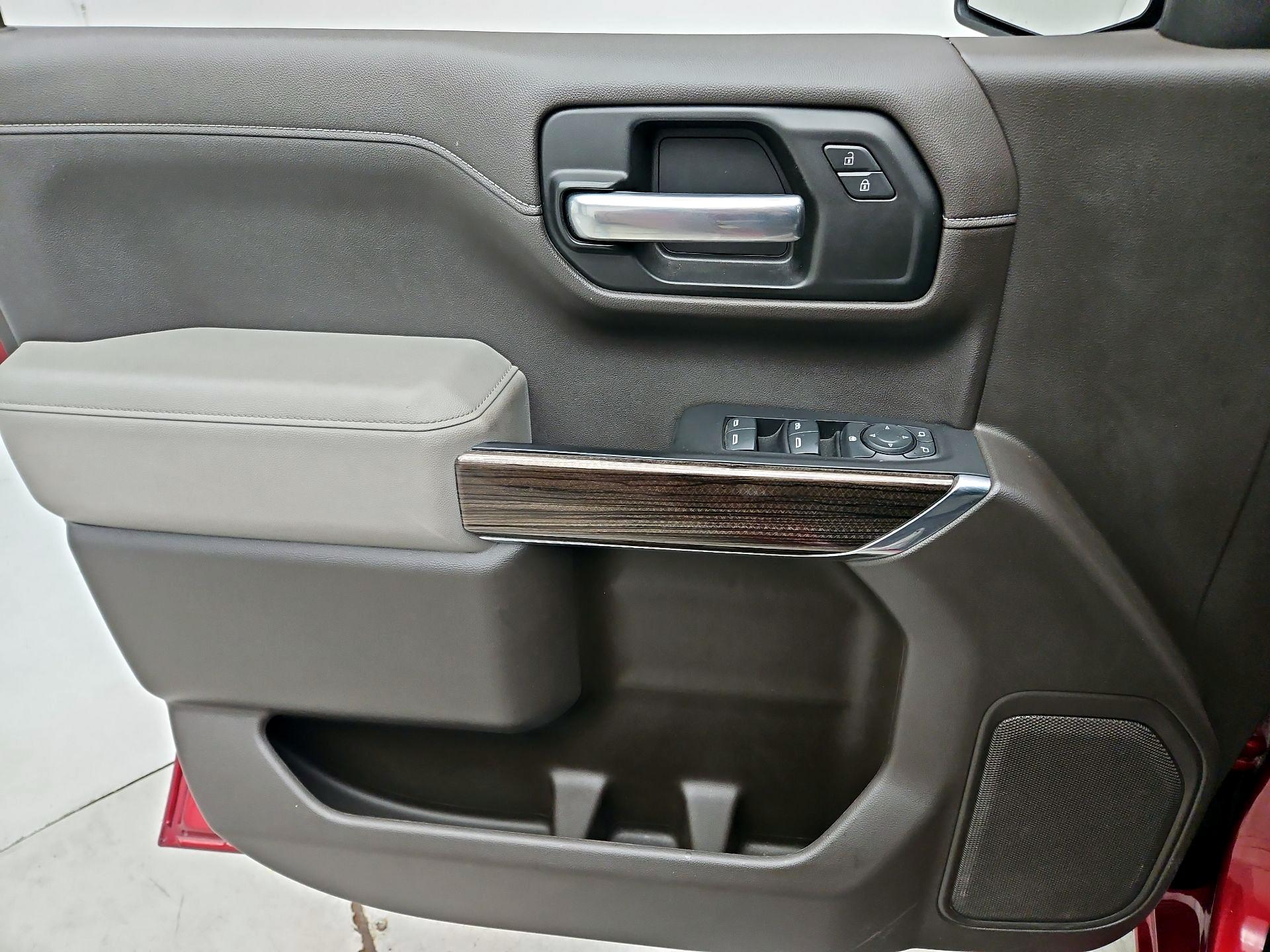 Thumbnail: 2020 Chevrolet Silverado 1500 - 12