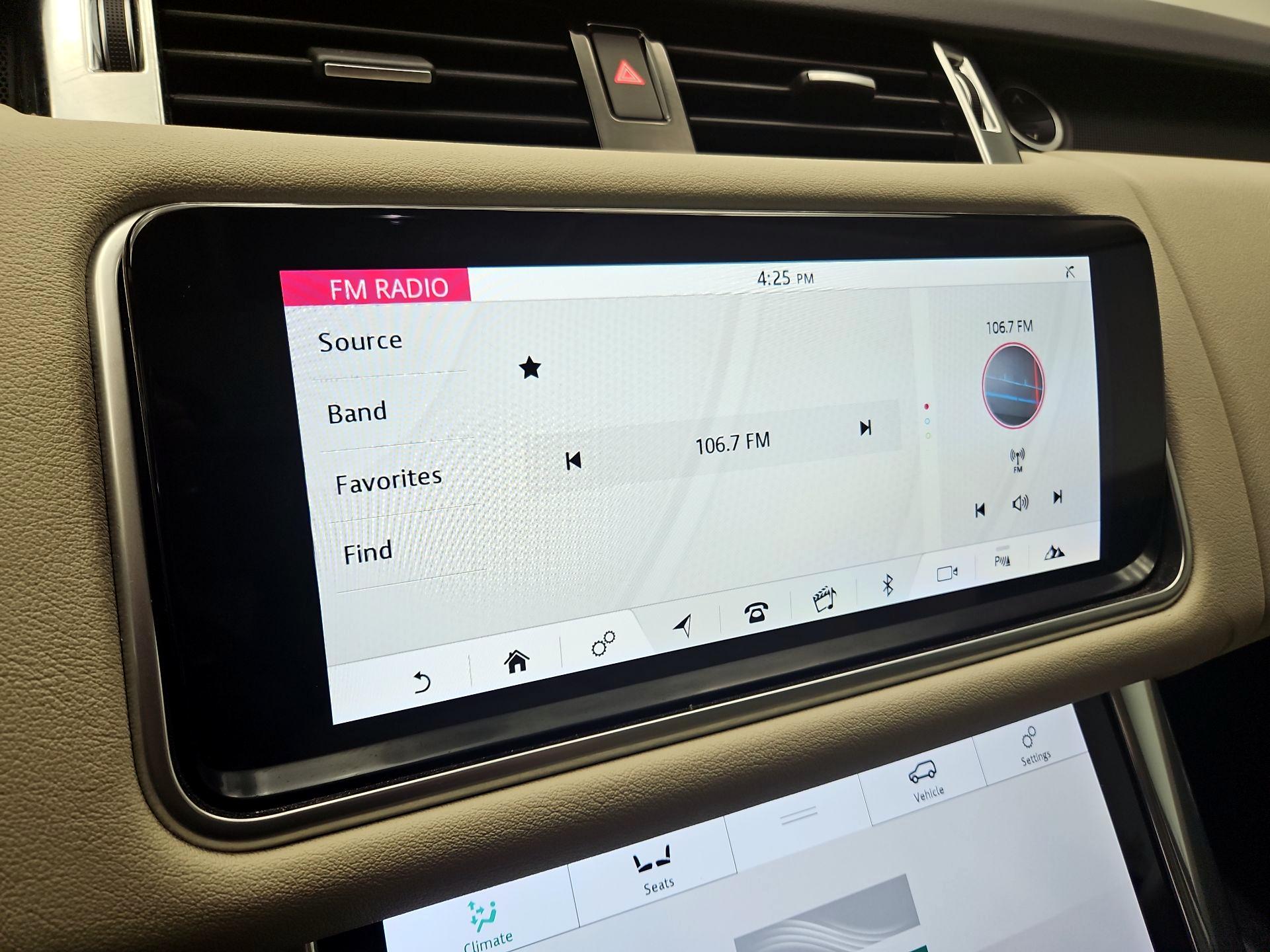 Thumbnail: 2020 Land Rover Range Rover Sport - 14