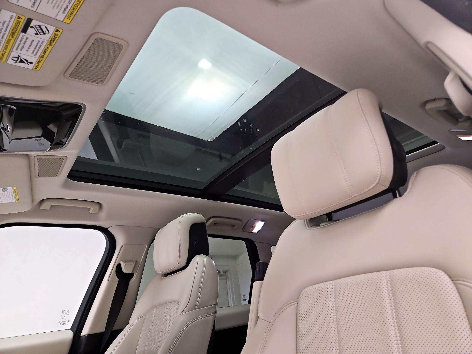 Thumbnail: 2020 Land Rover Range Rover Sport - 18