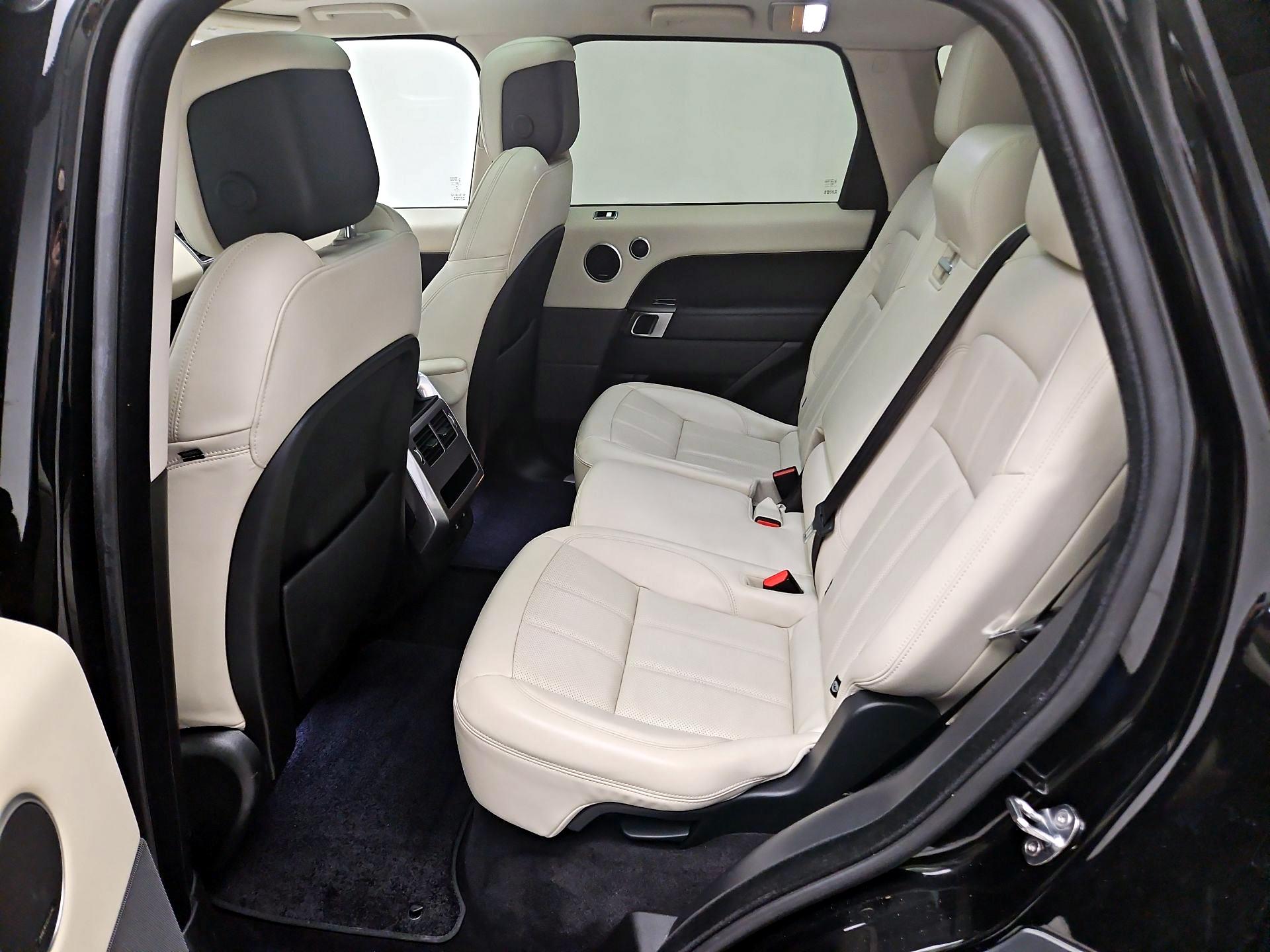 Thumbnail: 2020 Land Rover Range Rover Sport - 19