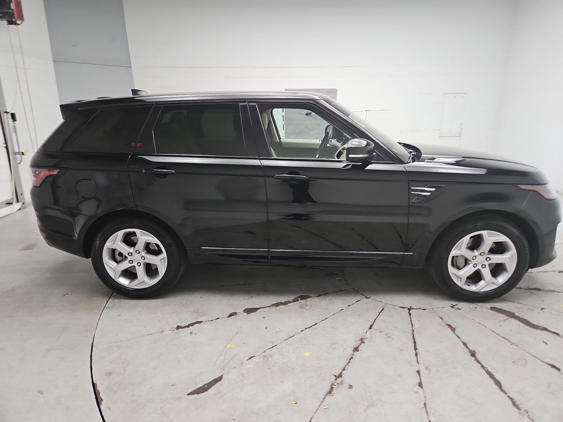 Thumbnail: 2020 Land Rover Range Rover Sport - 4