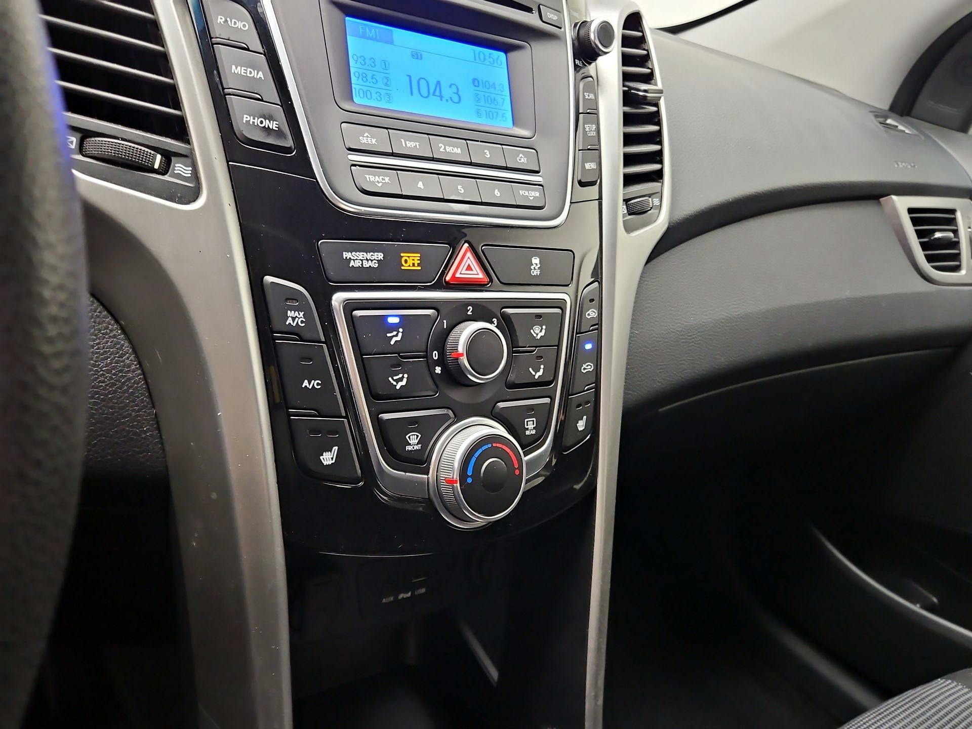 Thumbnail: 2014 Hyundai Elantra - 15