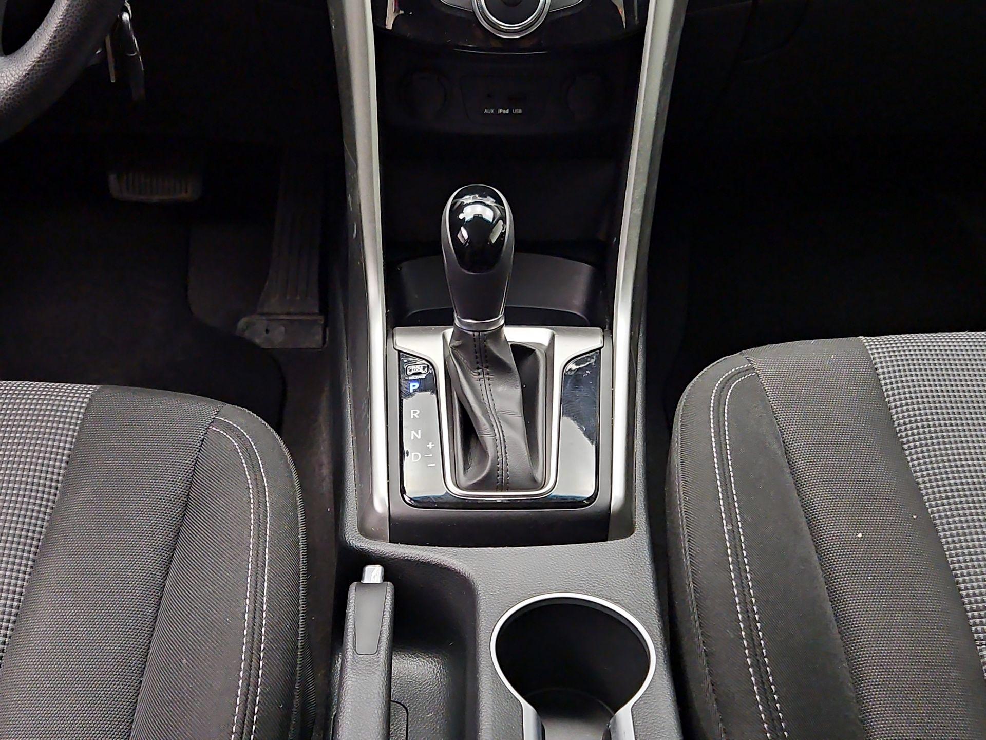 Thumbnail: 2014 Hyundai Elantra - 16