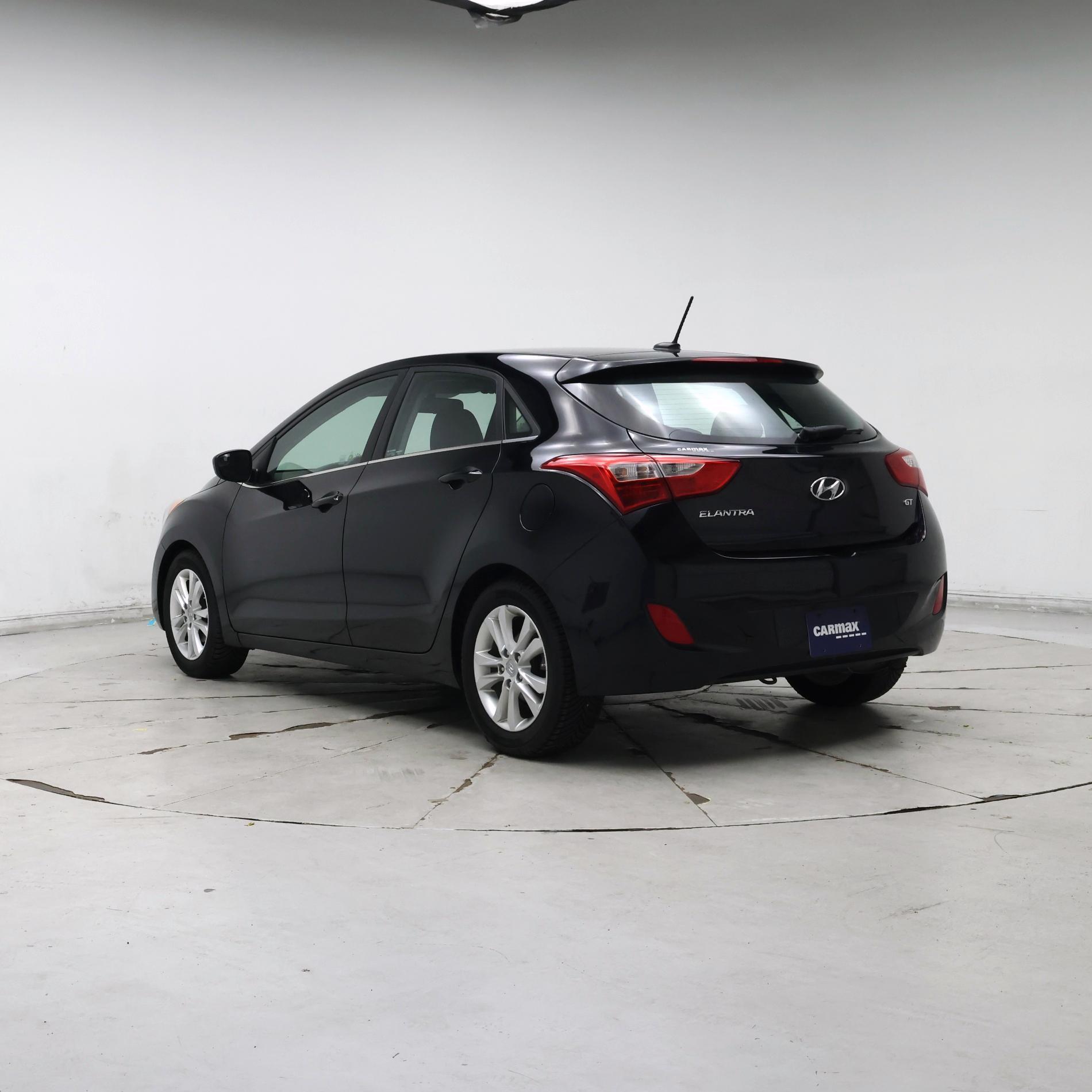 Thumbnail: 2014 Hyundai Elantra - 2