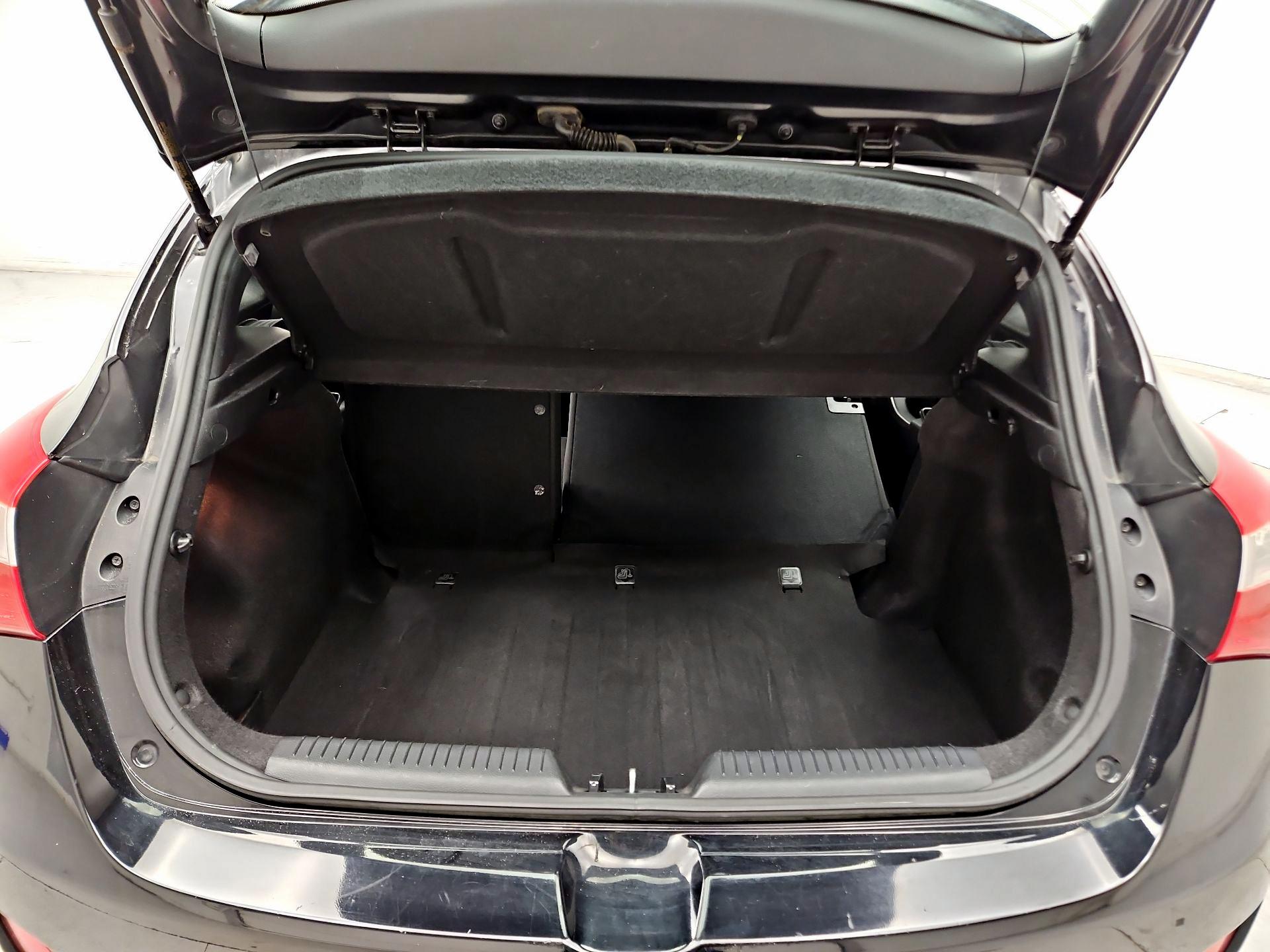 Thumbnail: 2014 Hyundai Elantra - 20