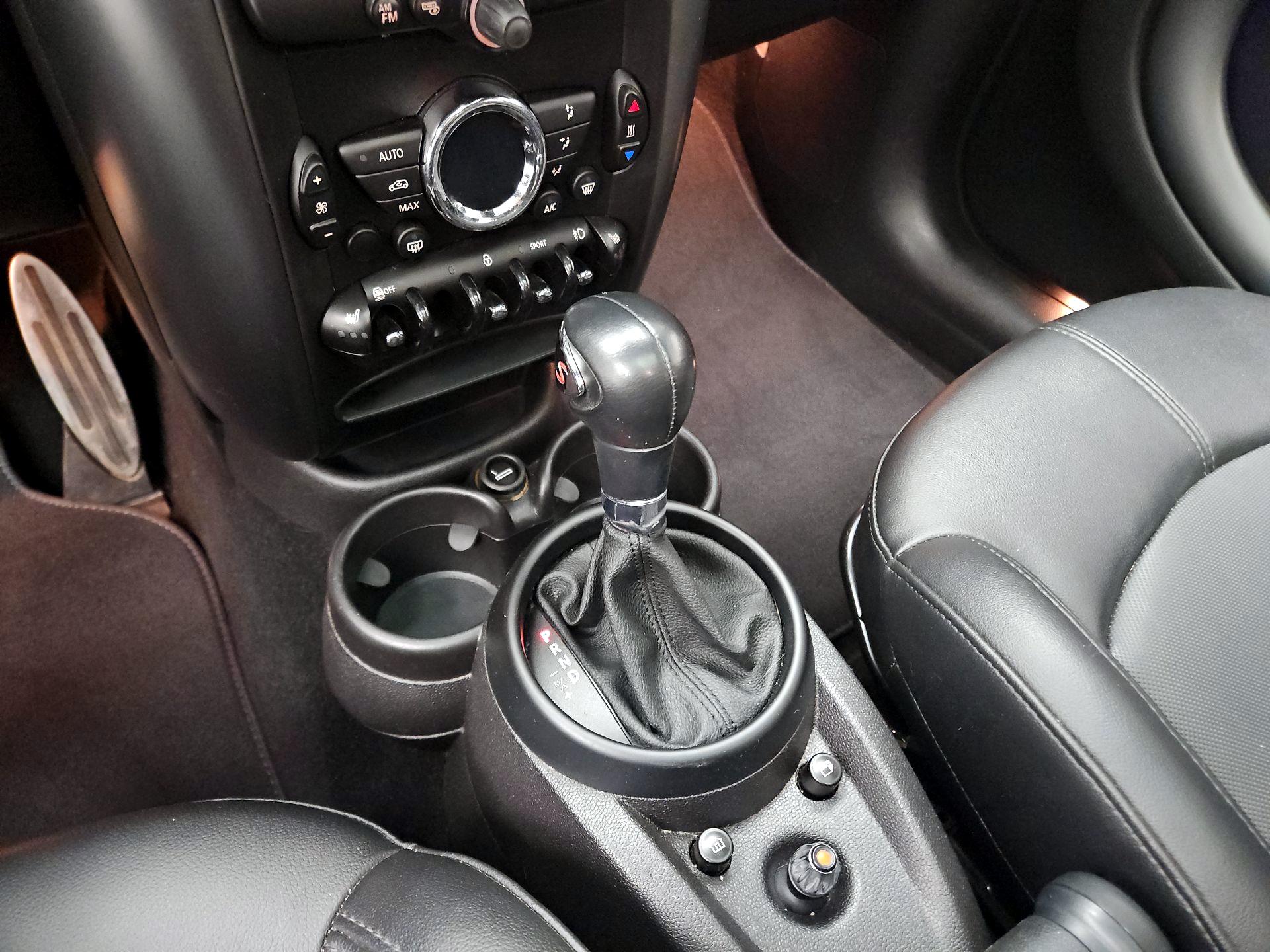 Thumbnail: 2016 MINI Cooper Countryman - 13