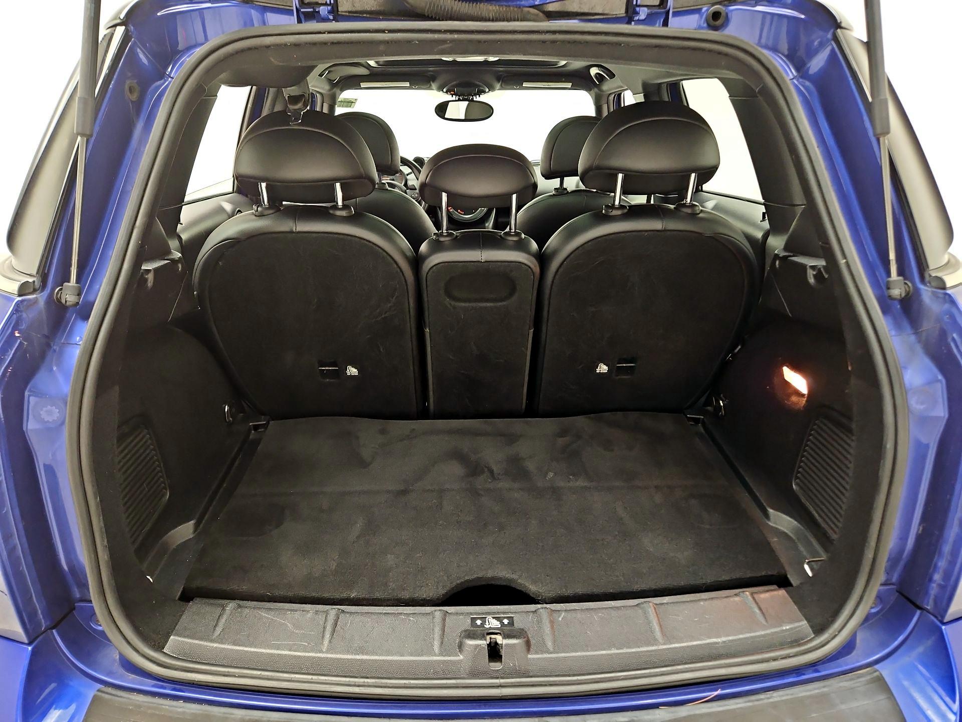 Thumbnail: 2016 MINI Cooper Countryman - 16