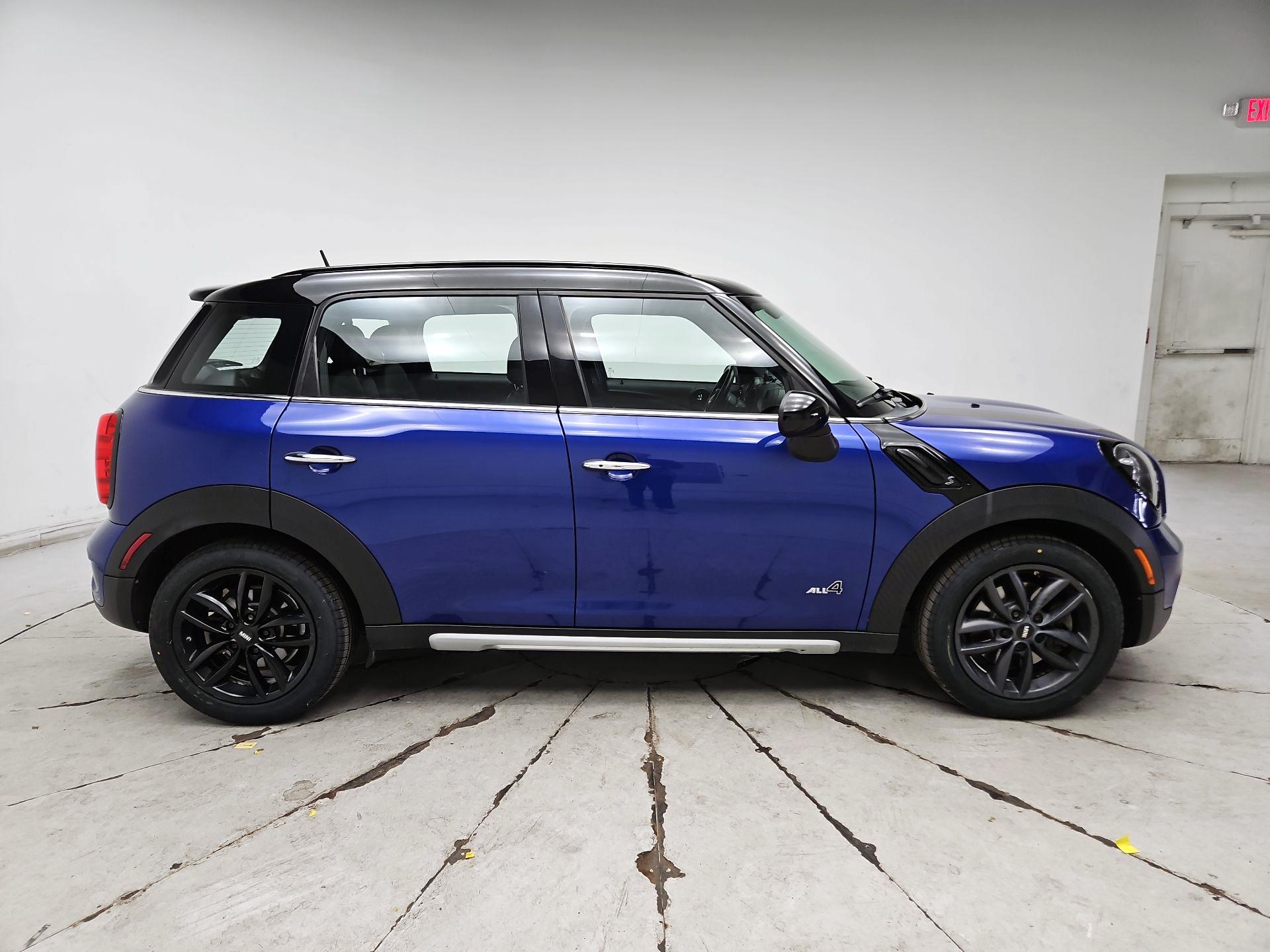Thumbnail: 2016 MINI Cooper Countryman - 4
