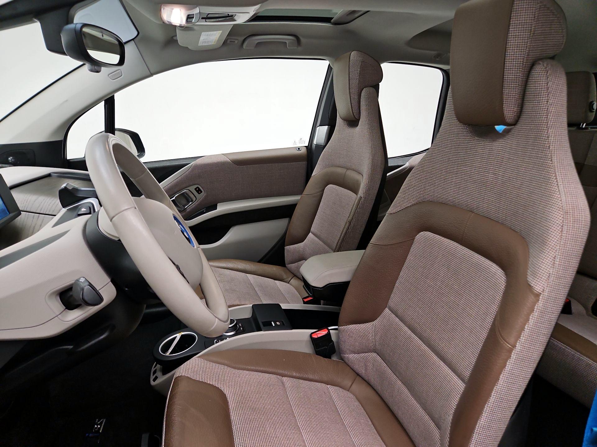 Thumbnail: 2019 BMW i3 - 11