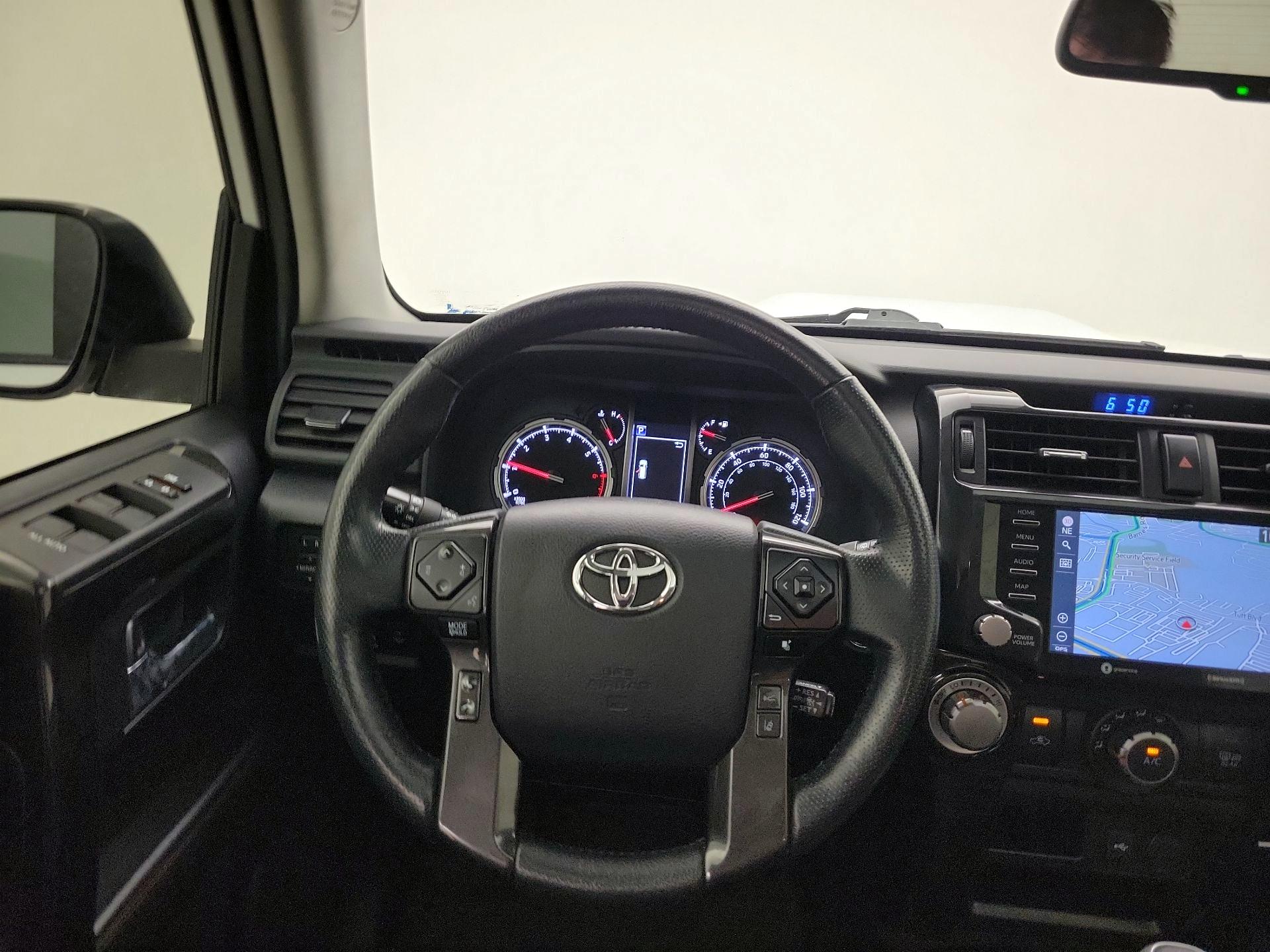 Thumbnail: 2023 Toyota 4Runner - 10