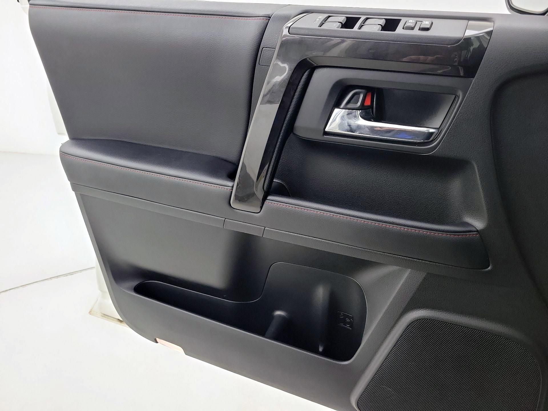 Thumbnail: 2023 Toyota 4Runner - 12