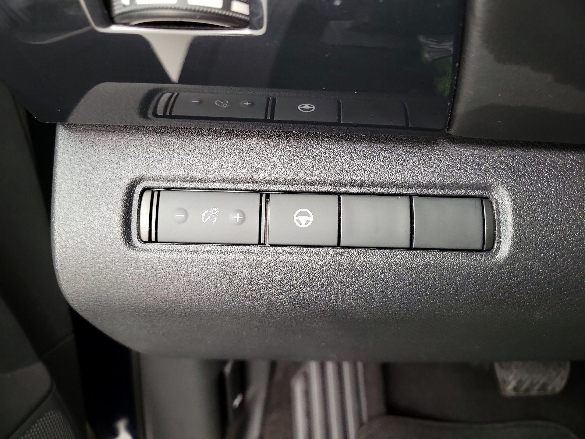 Thumbnail: 2023 Nissan Pathfinder - 13