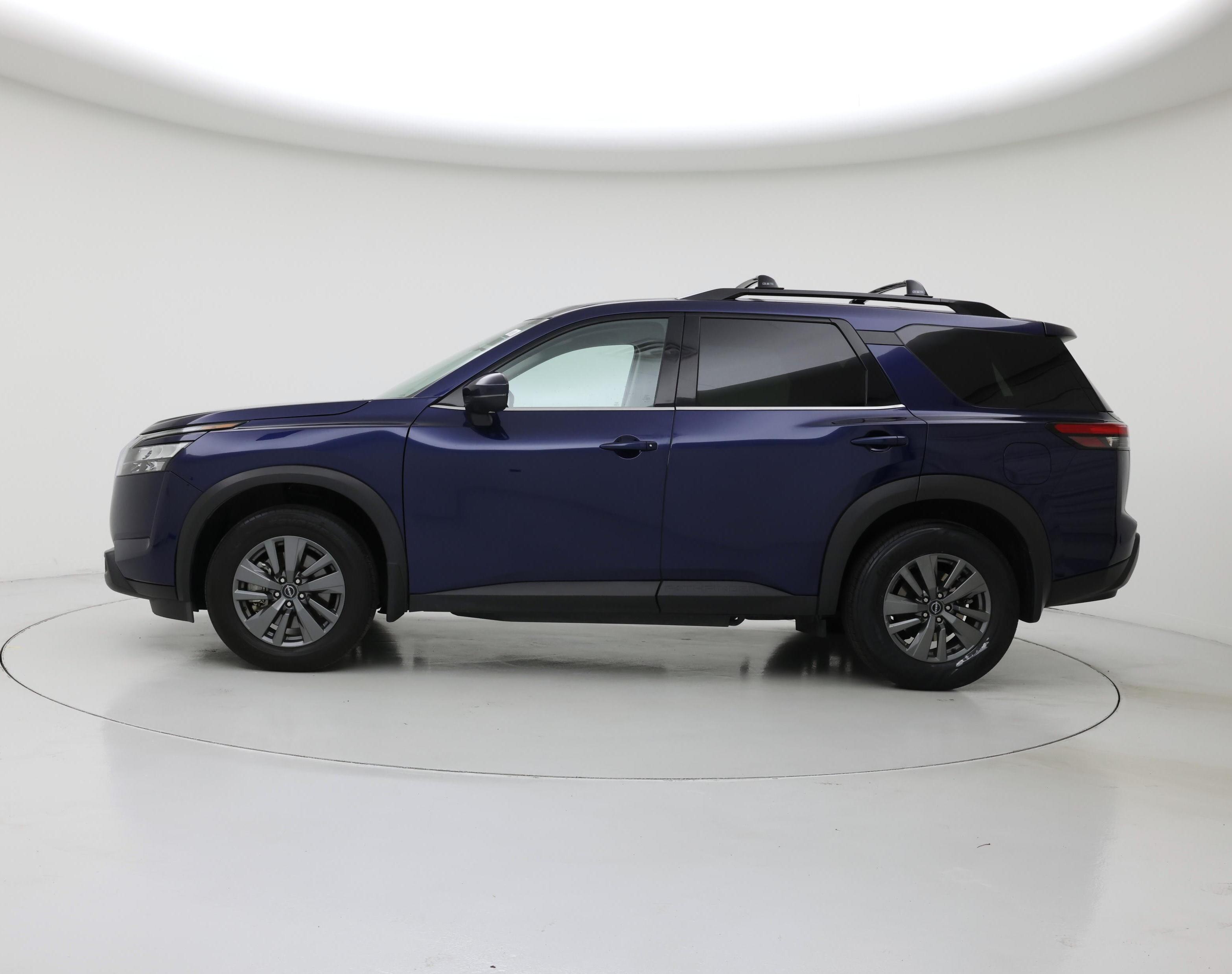 Thumbnail: 2023 Nissan Pathfinder - 3