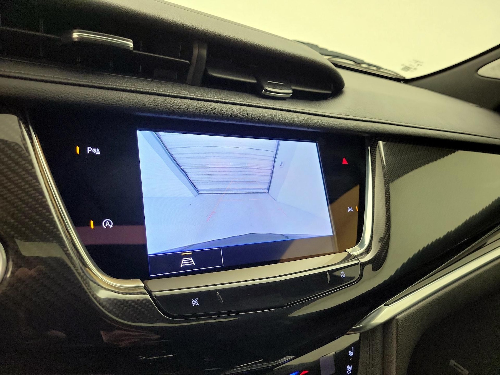 2023 Cadillac XT6 Sport - Photo 16