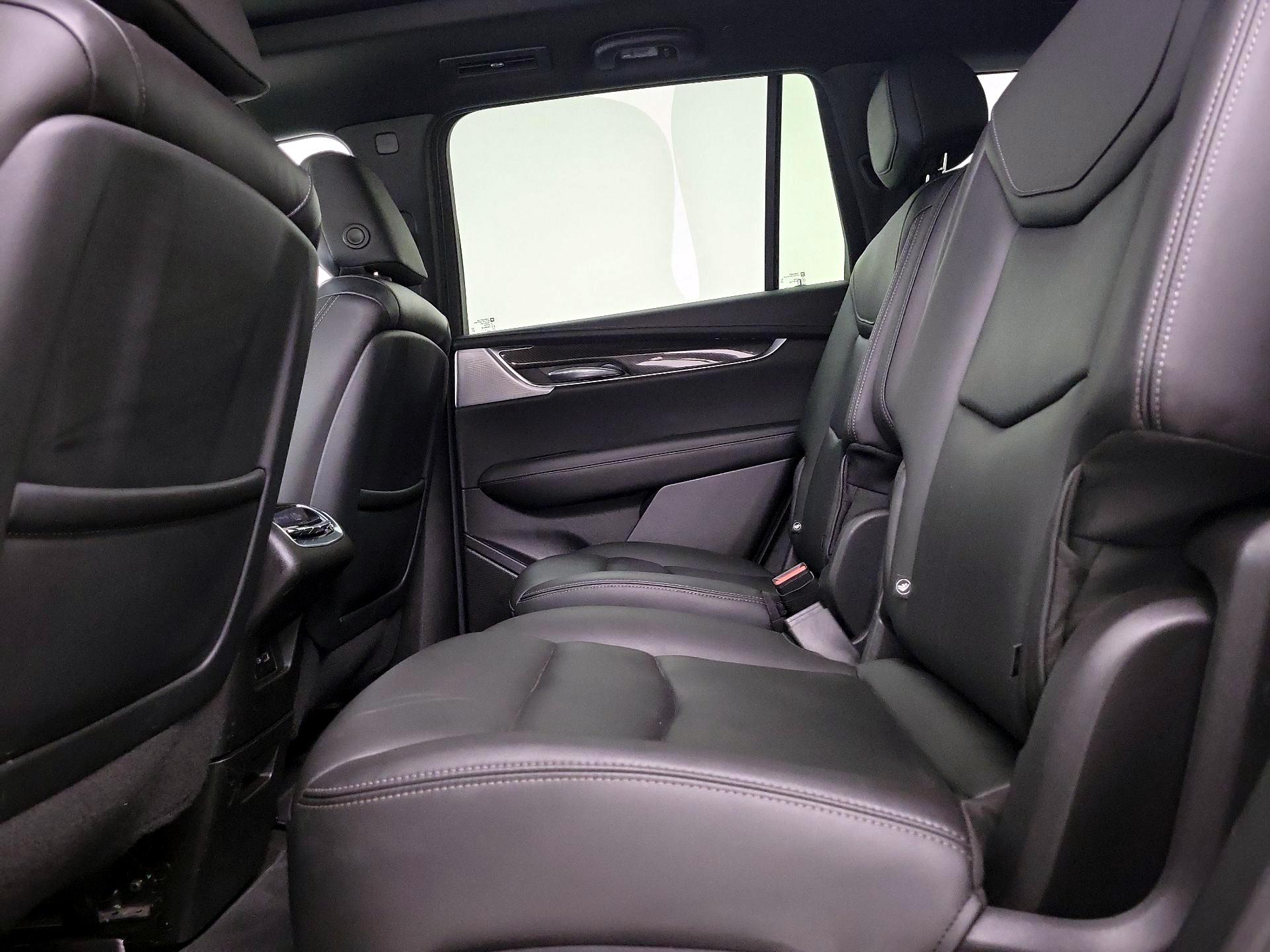 Thumbnail: 2023 Cadillac XT6 - 20