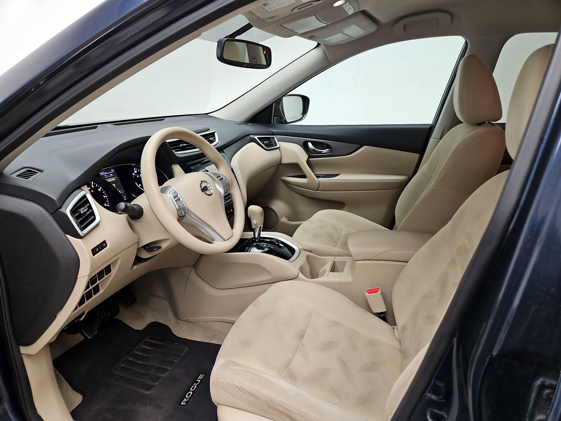 Thumbnail: 2015 Nissan Rogue - 11