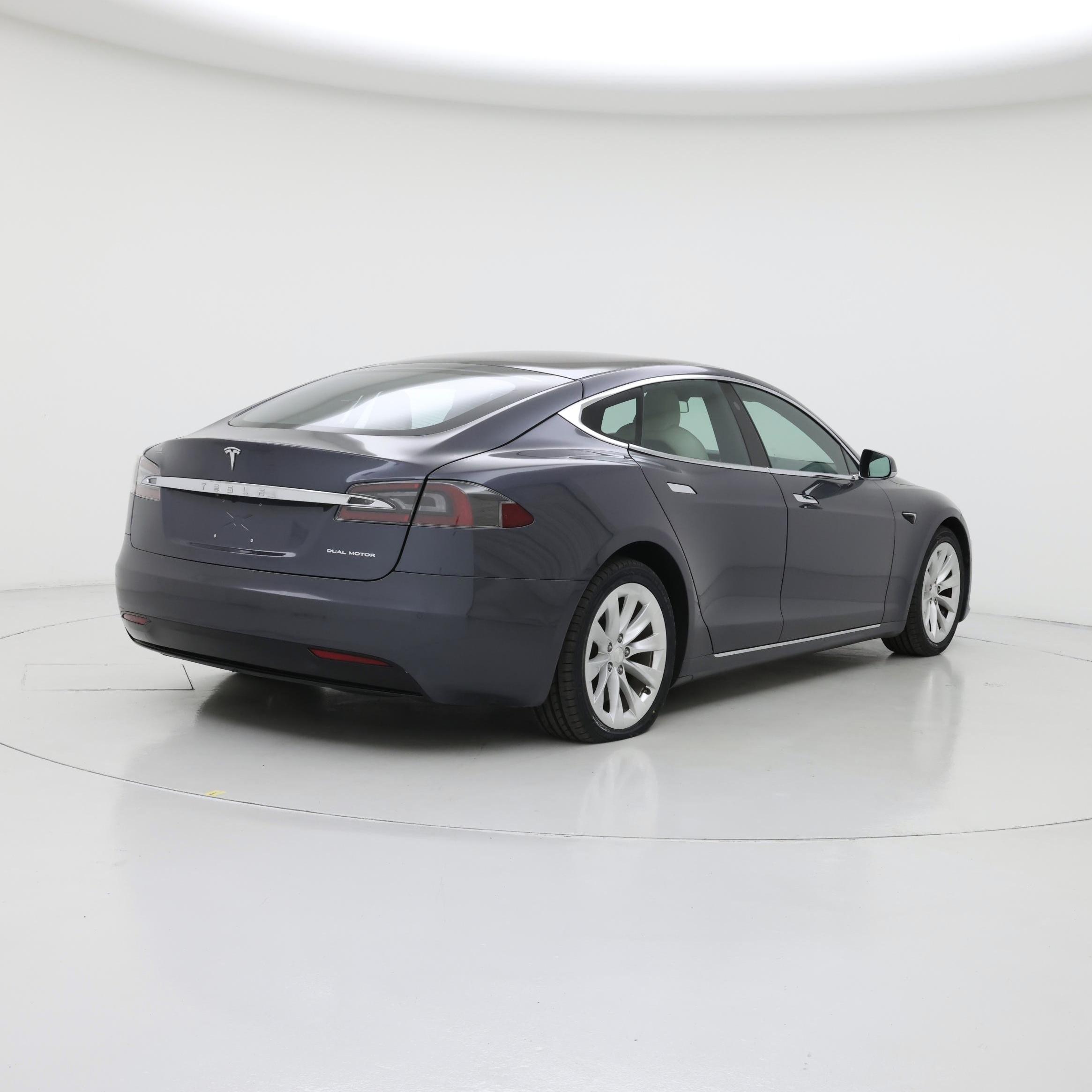 Thumbnail: 2020 Tesla Model S - 8