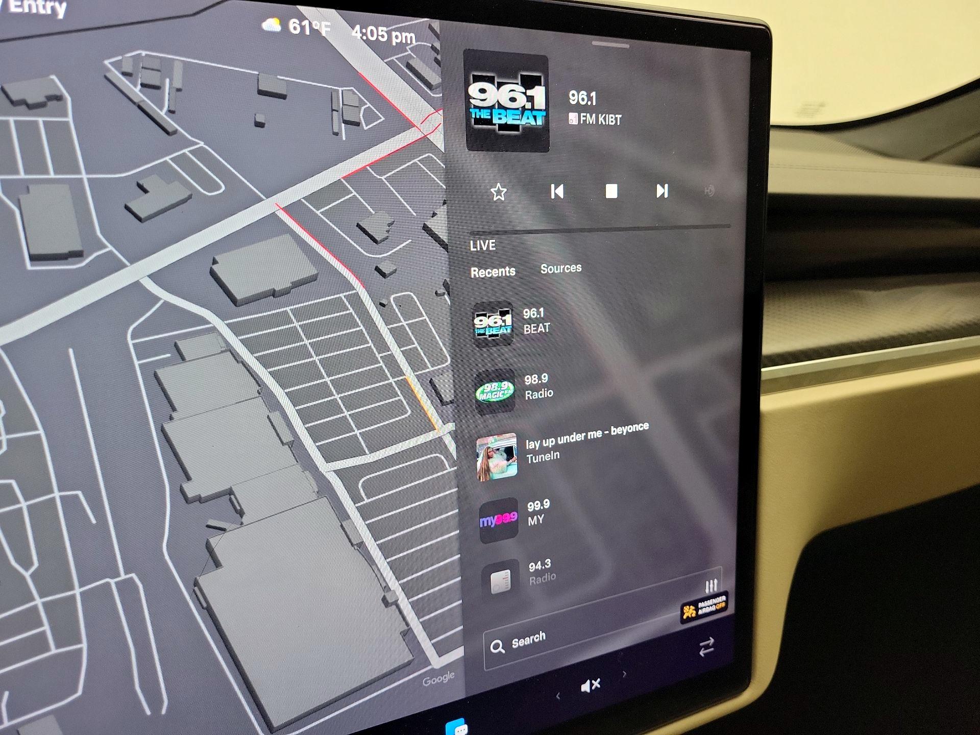 Thumbnail: 2021 Tesla Model S - 15