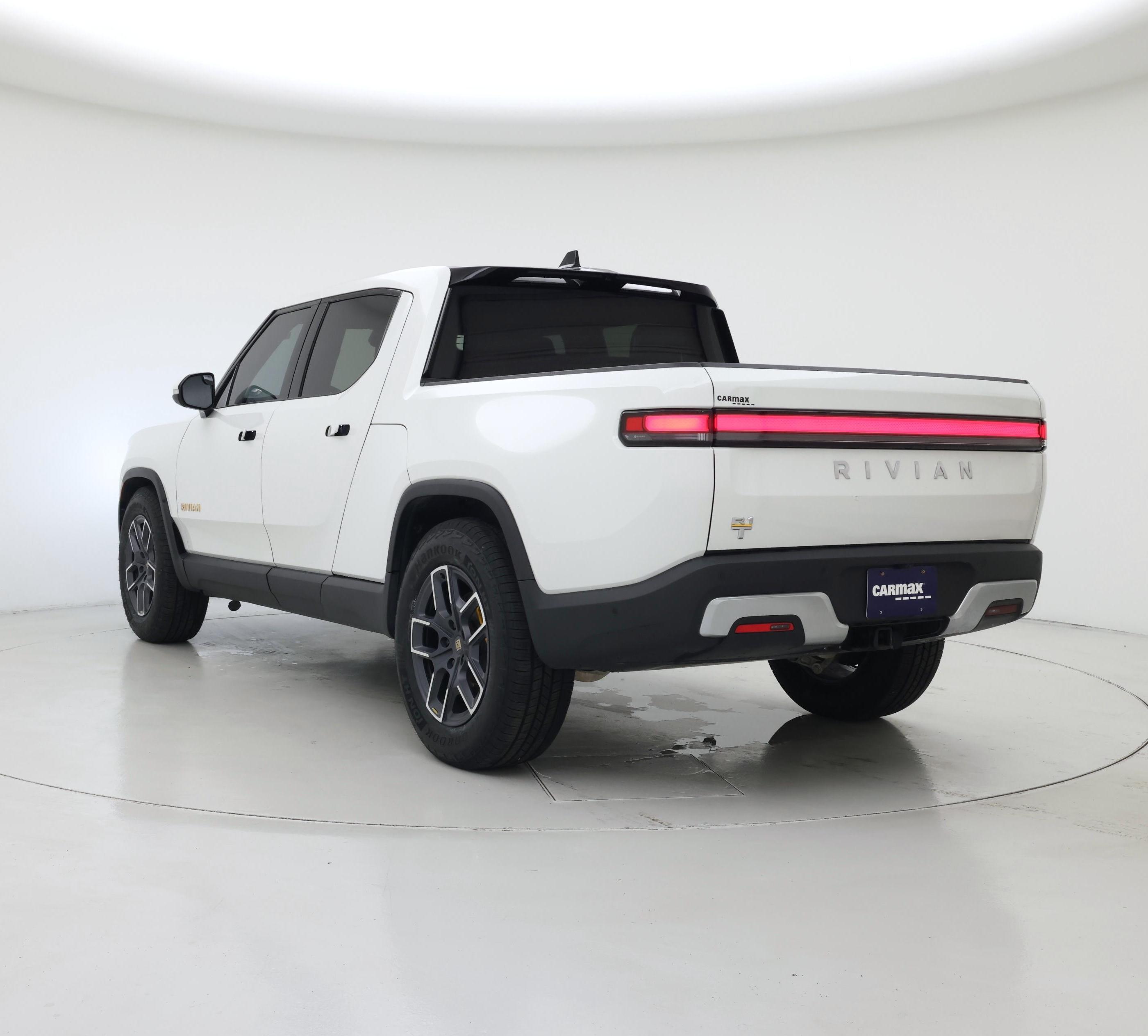 Thumbnail: 2023 Rivian R1T - 2