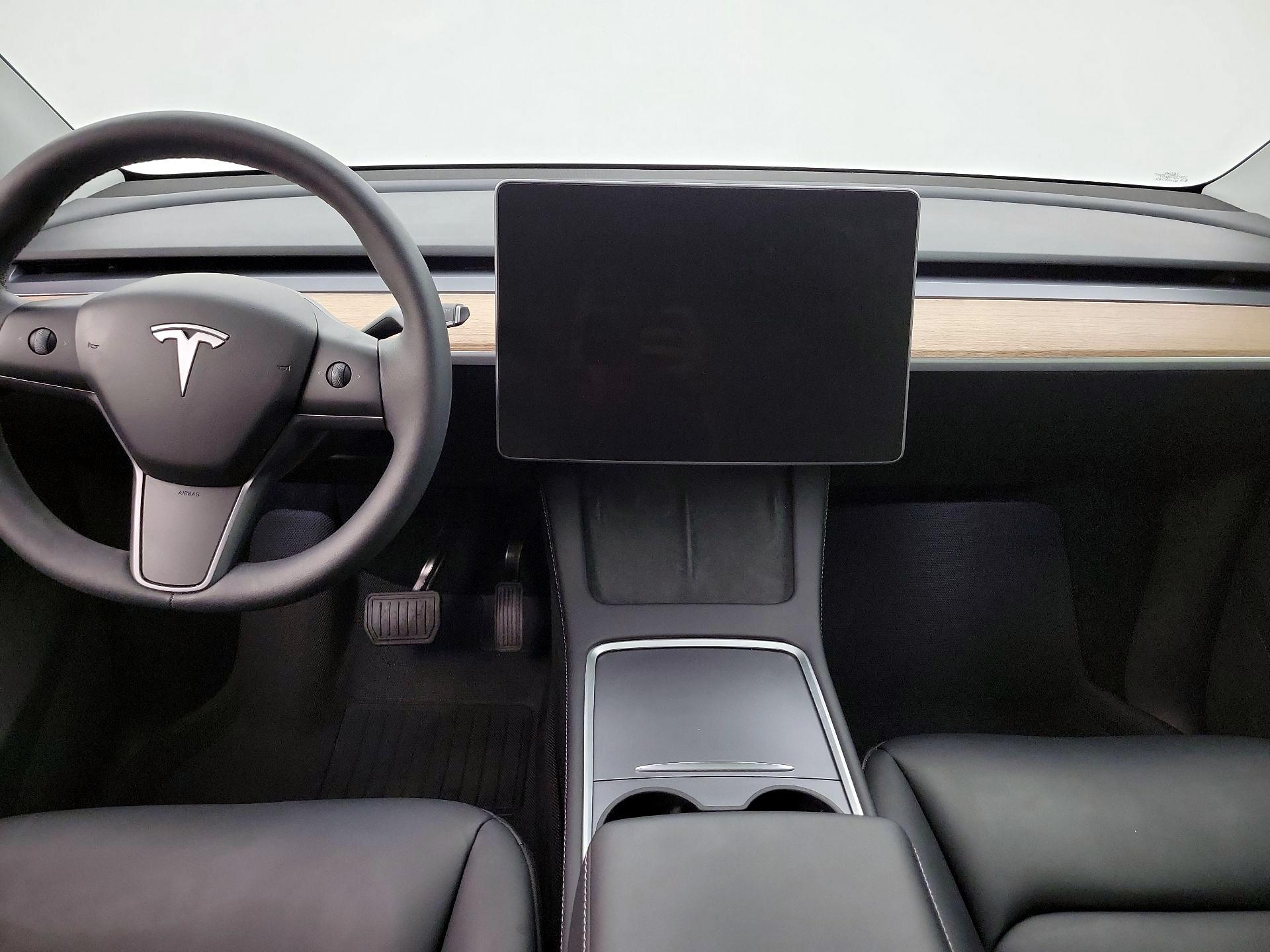 Thumbnail: 2024 Tesla Model Y - 9
