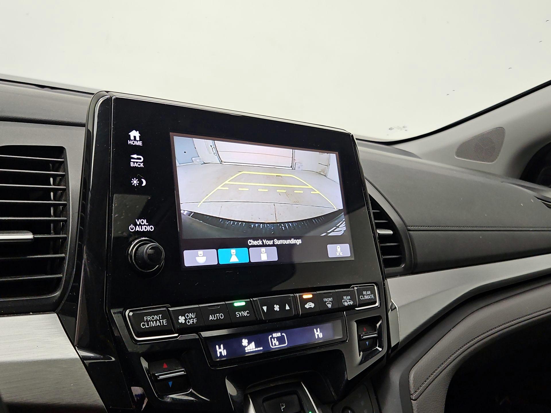 Thumbnail: 2019 Honda Odyssey - 14