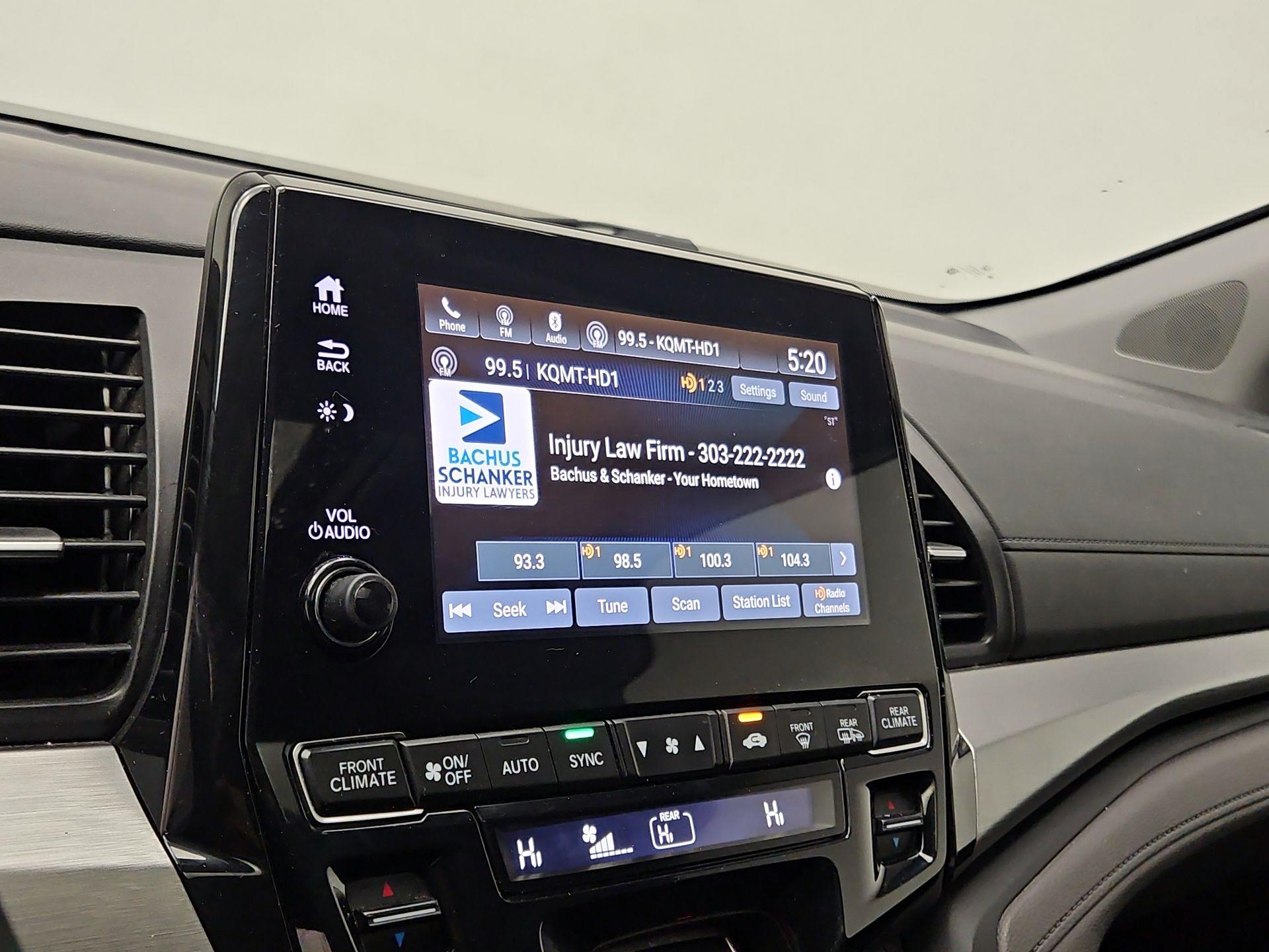 Thumbnail: 2019 Honda Odyssey - 15