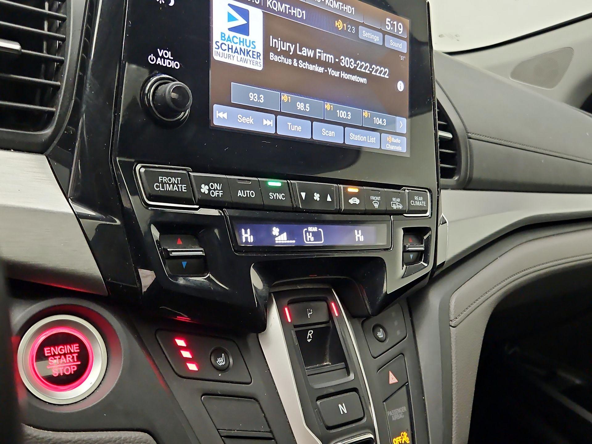 Thumbnail: 2019 Honda Odyssey - 16