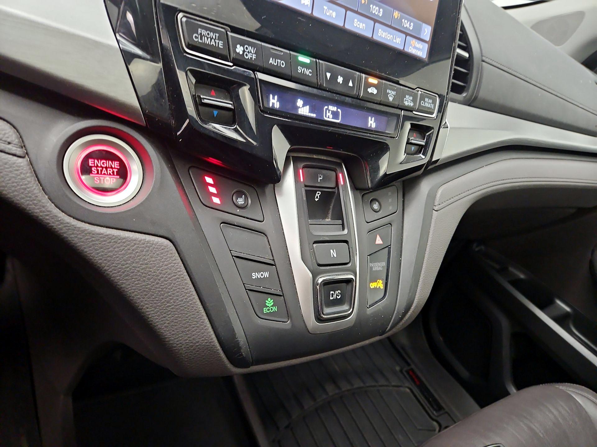 Thumbnail: 2019 Honda Odyssey - 17