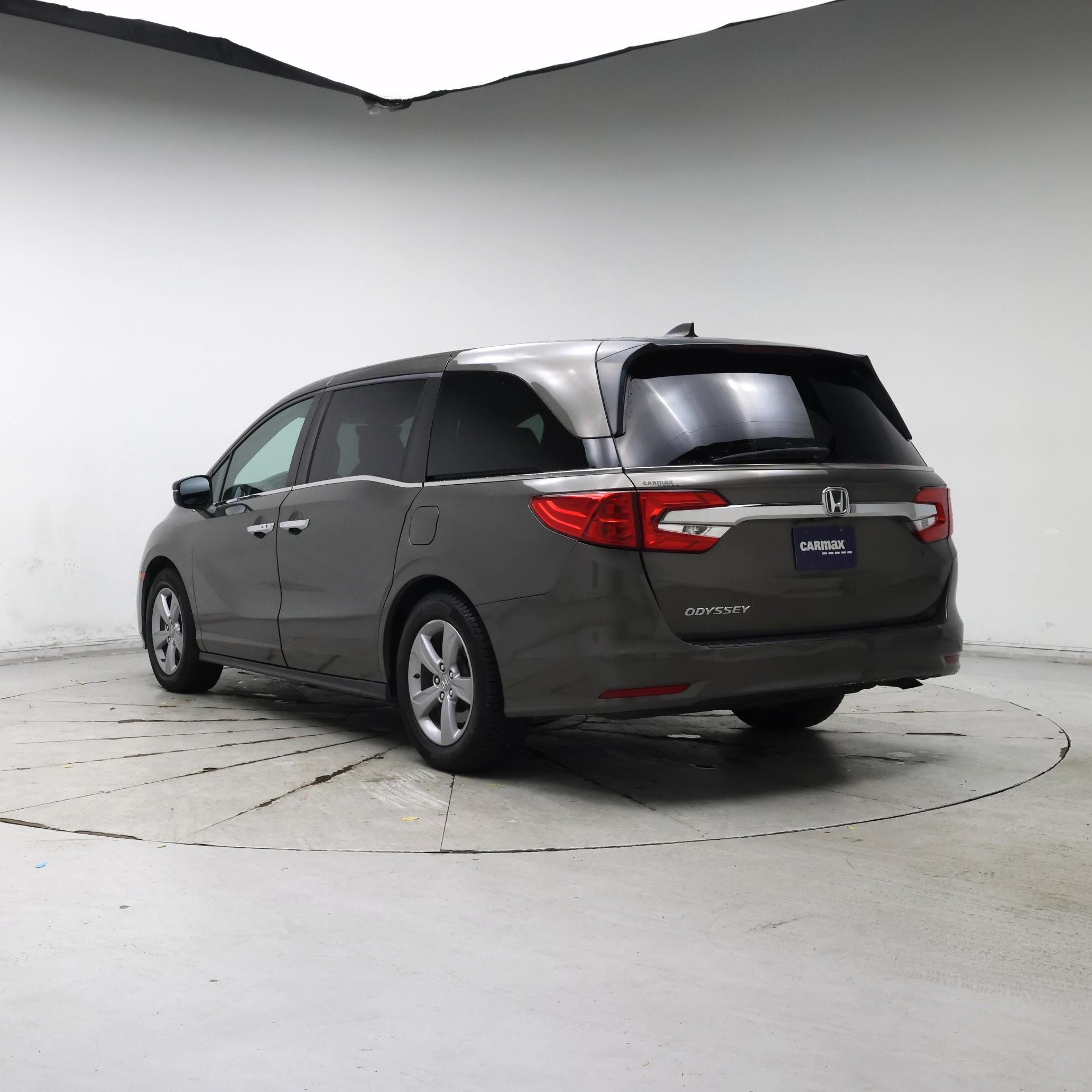 Thumbnail: 2019 Honda Odyssey - 2