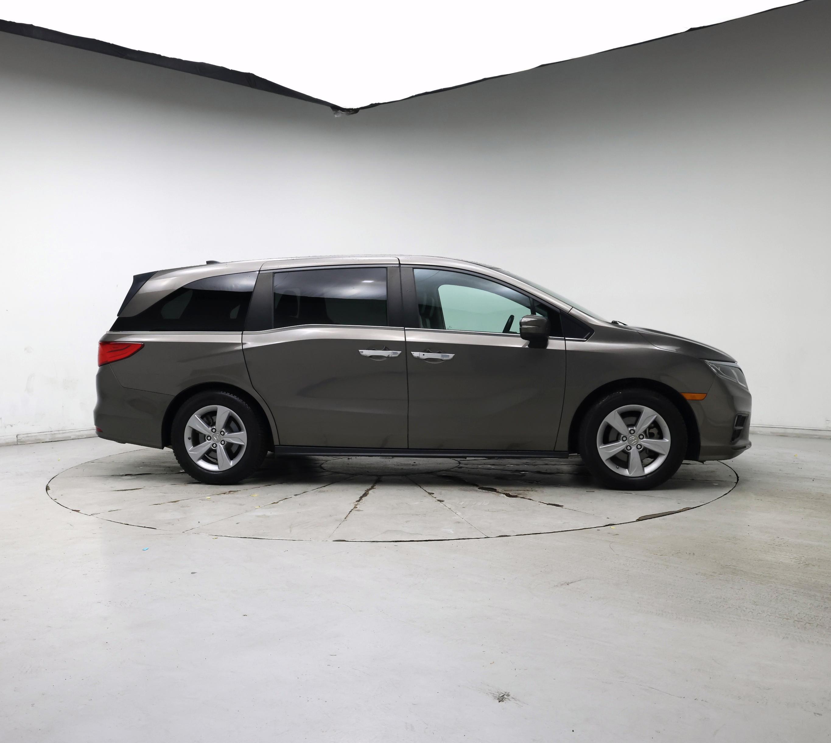 Thumbnail: 2019 Honda Odyssey - 7