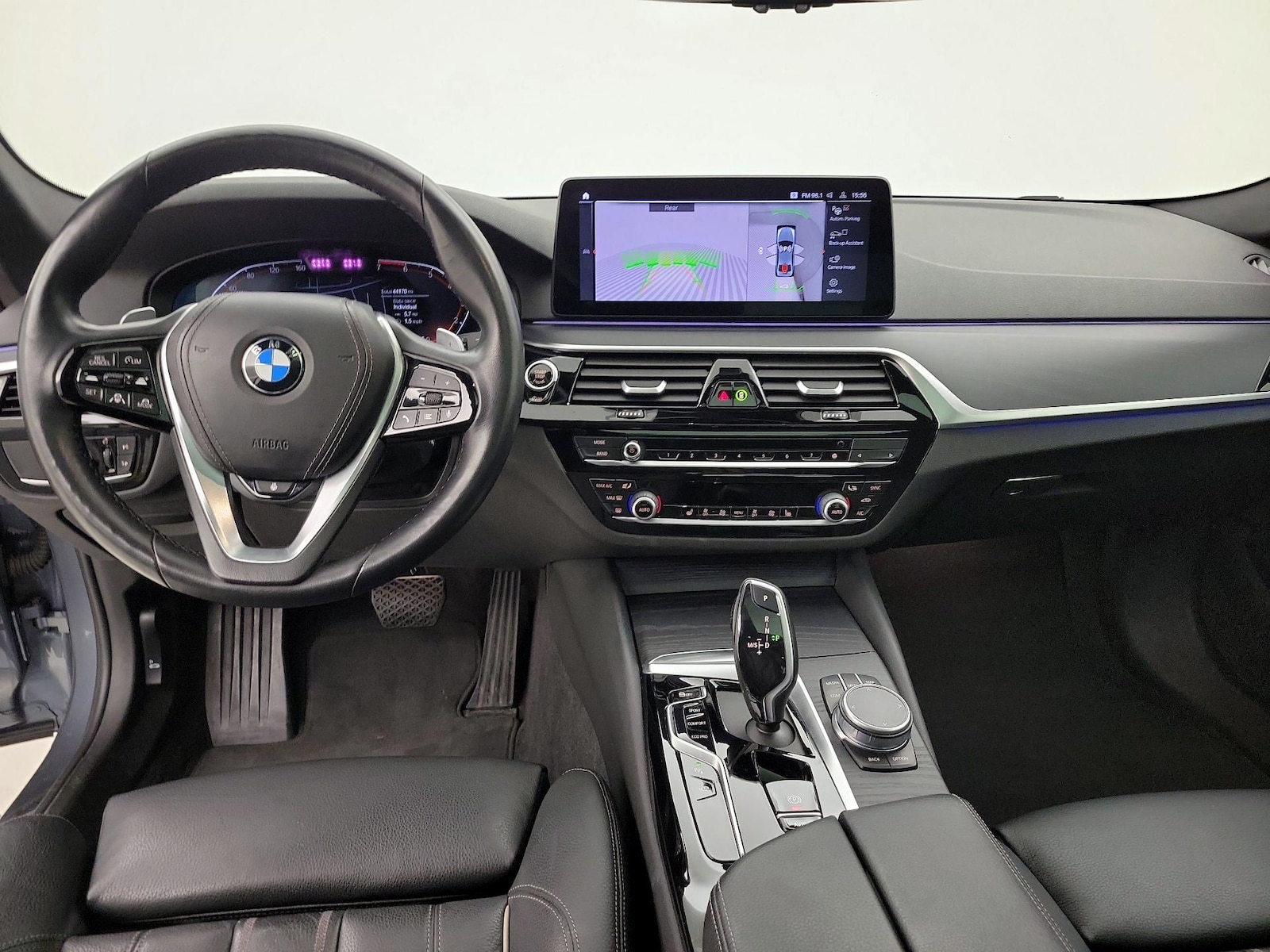 2021 BMW 5 Series 530i - Photo 10