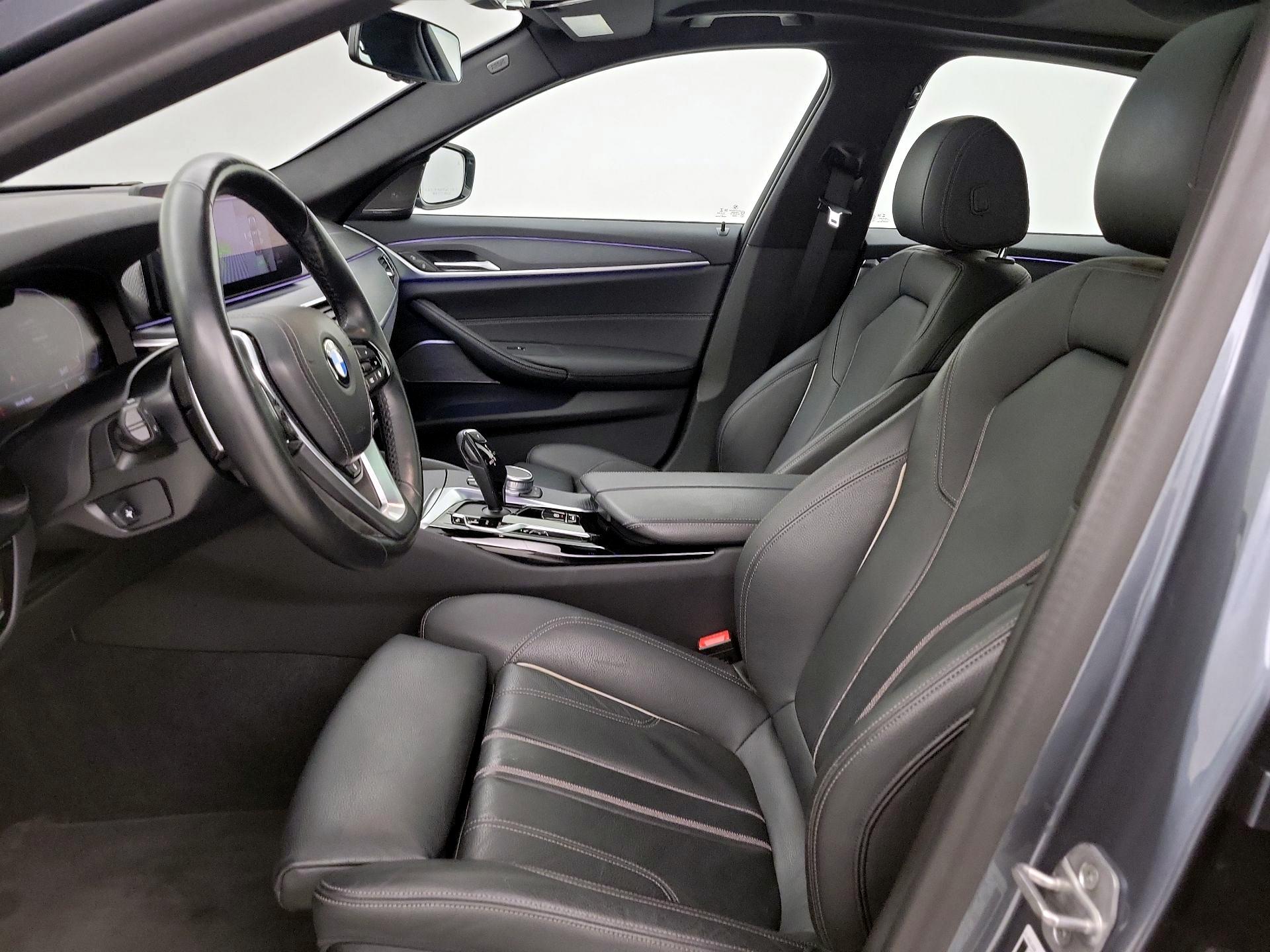Thumbnail: 2021 BMW 5 Series - 11