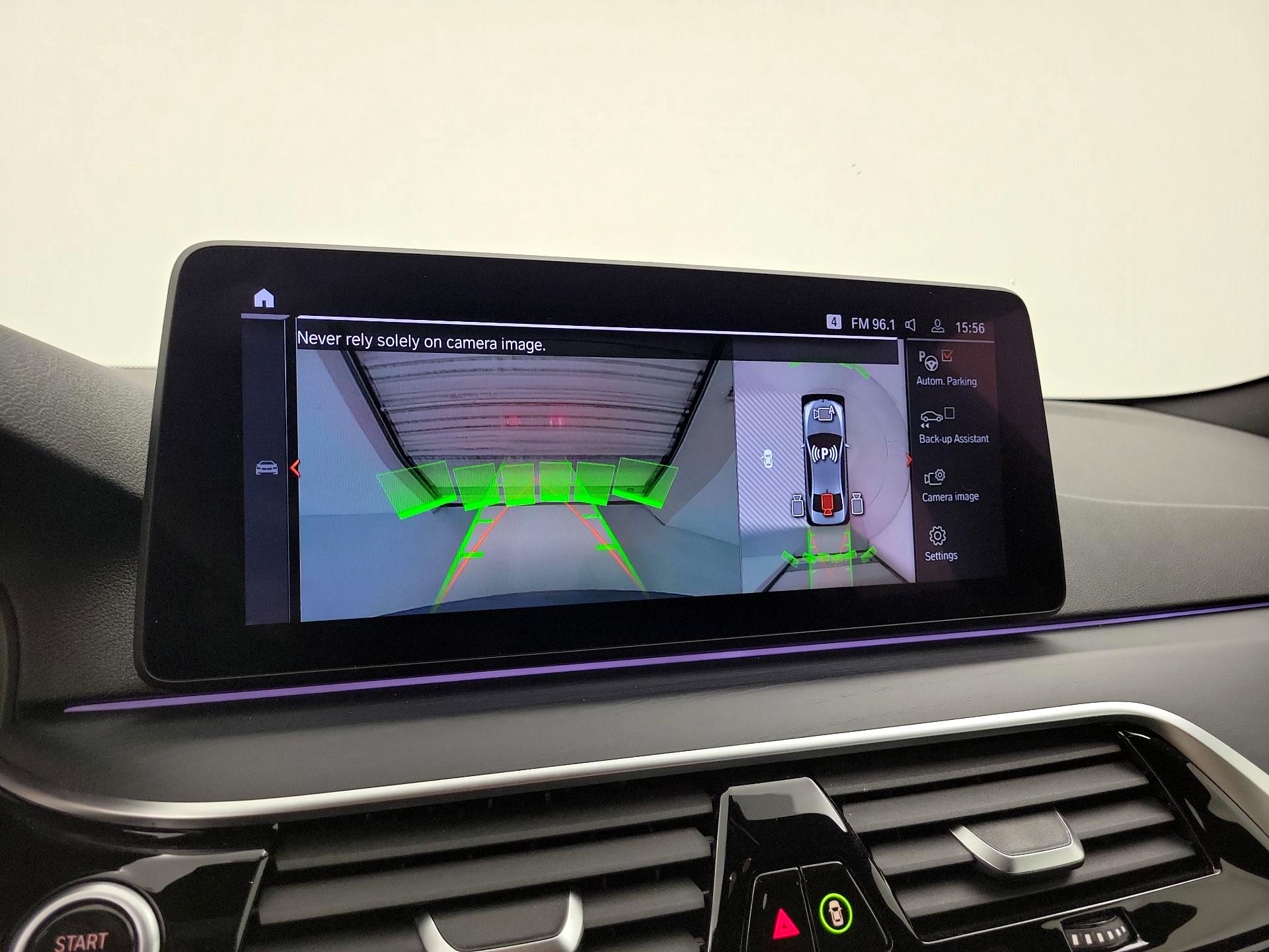 Thumbnail: 2021 BMW 5 Series - 14