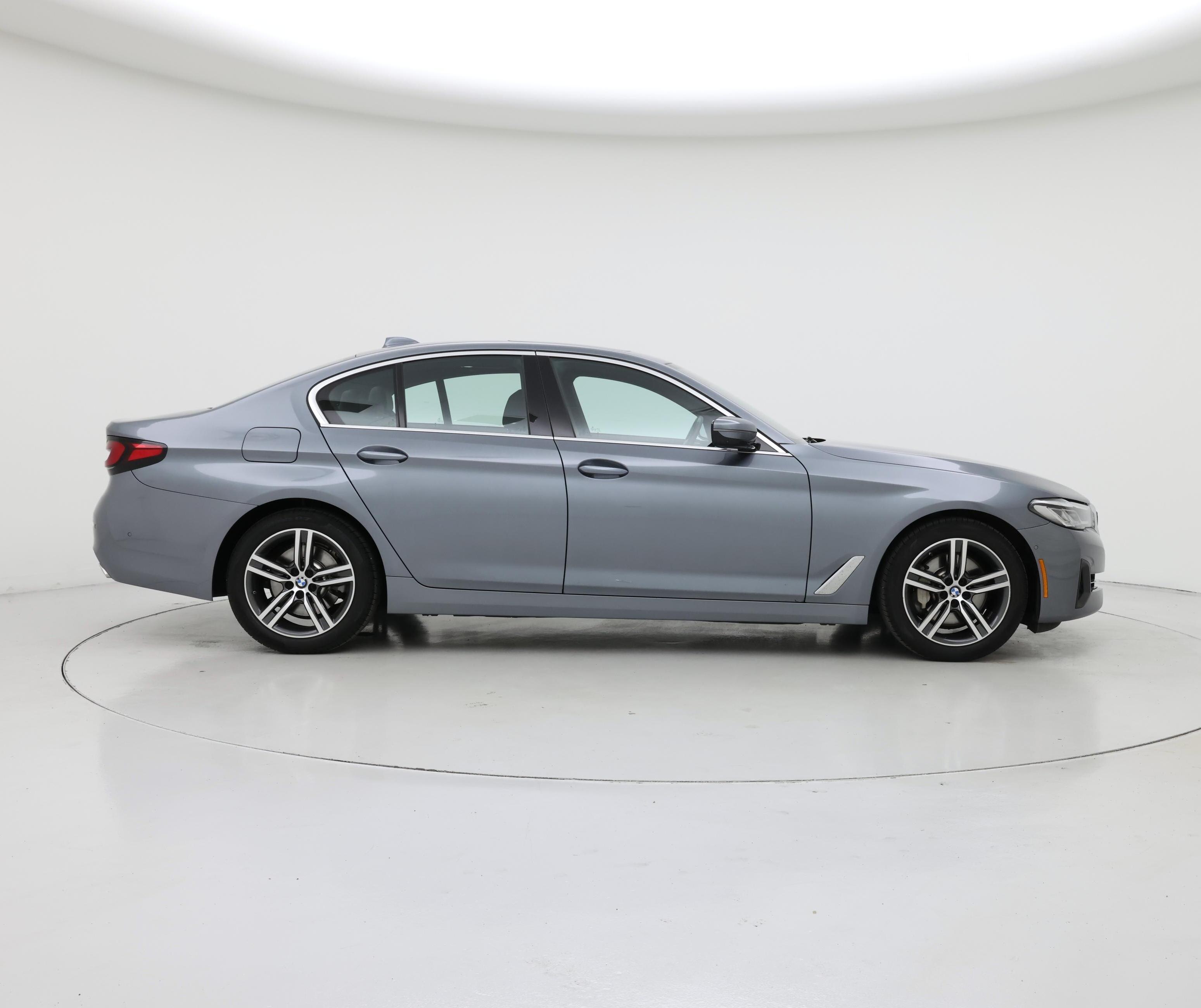 Thumbnail: 2021 BMW 5 Series - 7