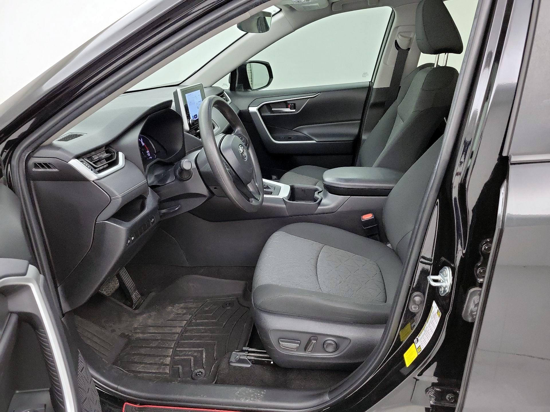 Thumbnail: 2023 Toyota RAV4 - 11