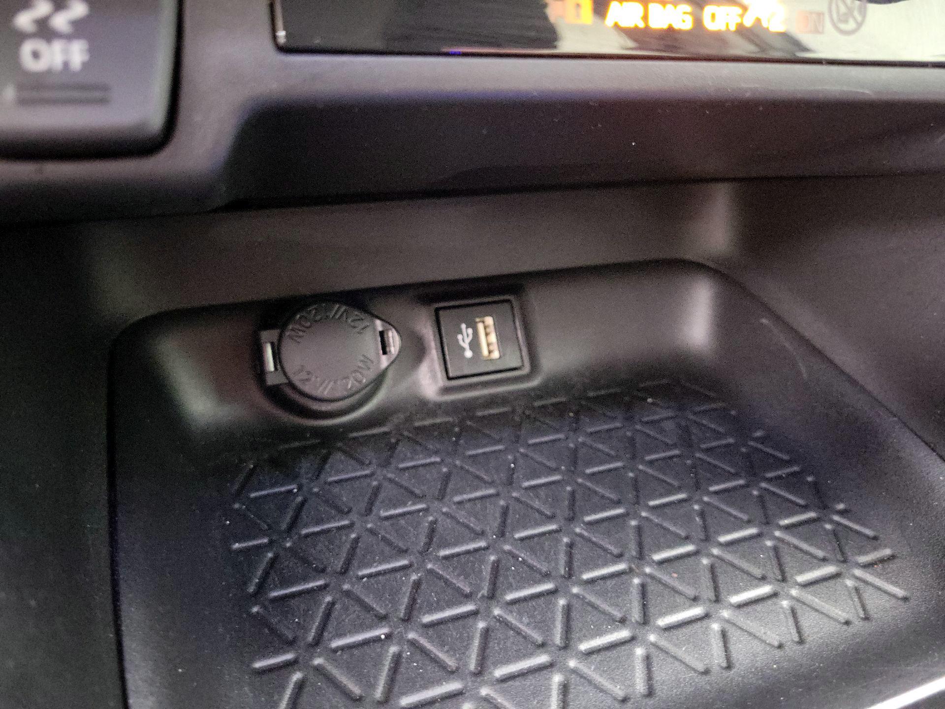 Thumbnail: 2023 Toyota RAV4 - 18