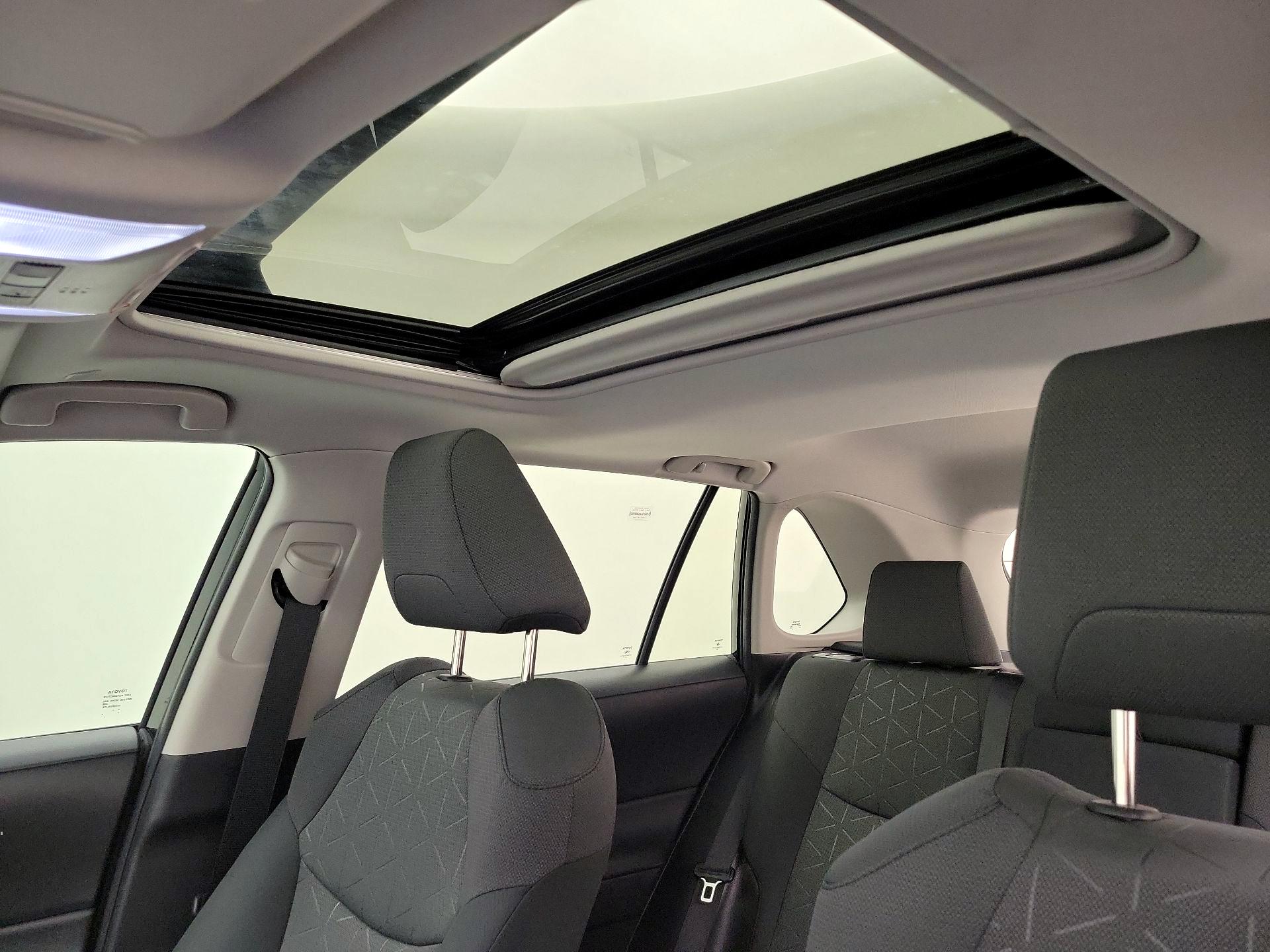 Thumbnail: 2023 Toyota RAV4 - 19