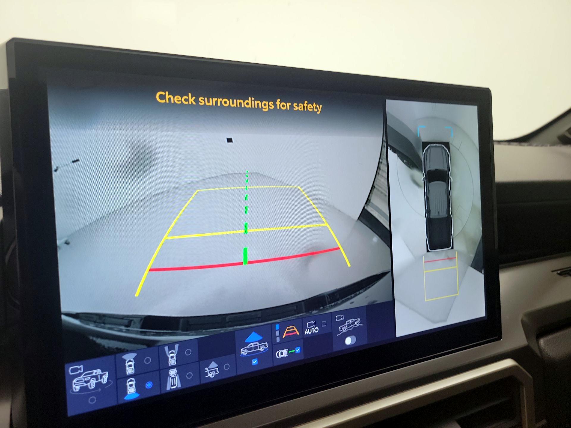 Thumbnail: 2024 Toyota Tacoma - 15