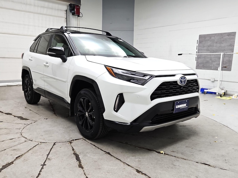 2023 Toyota RAV4 XSE