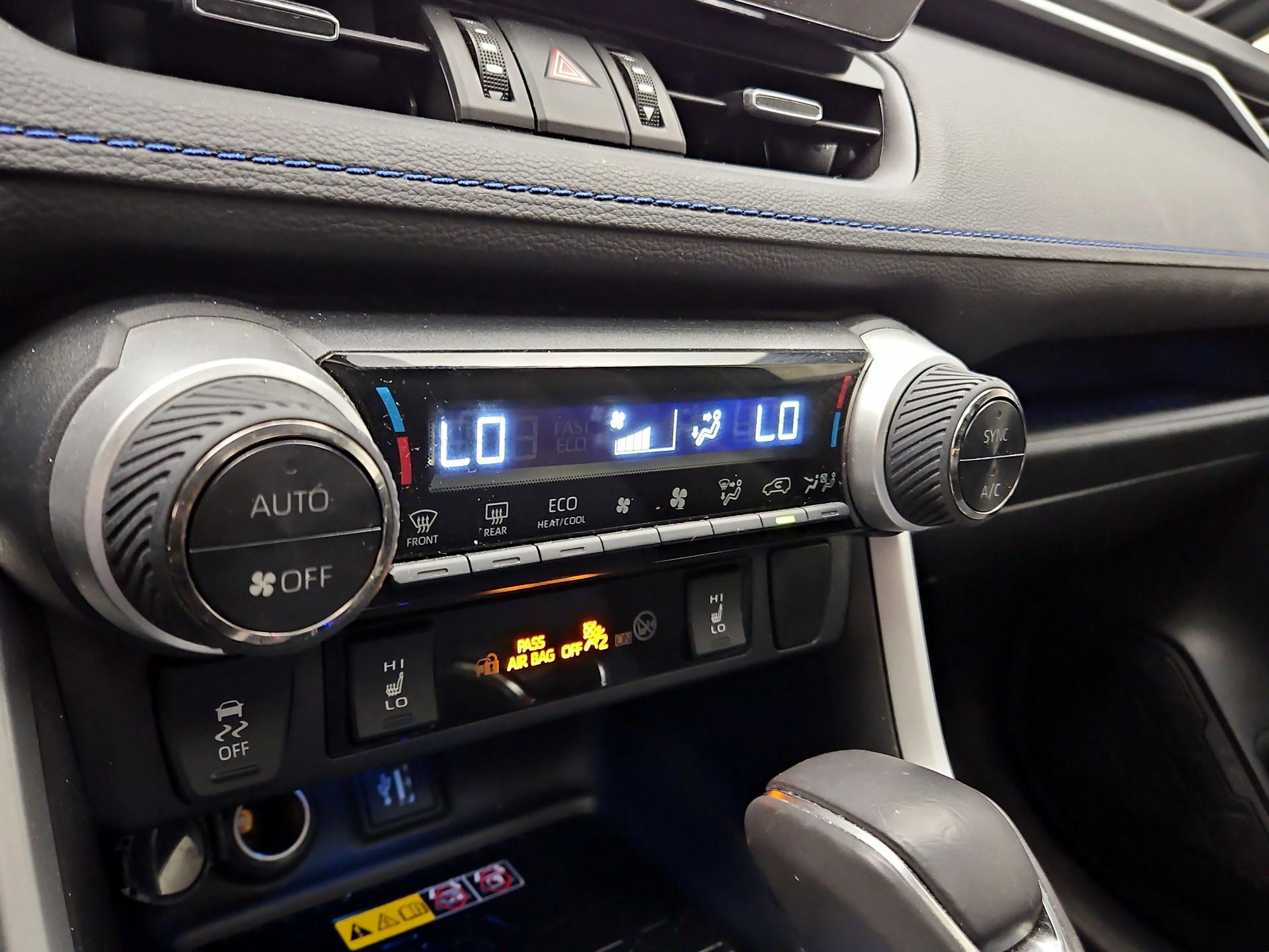 Thumbnail: 2023 Toyota RAV4 - 15