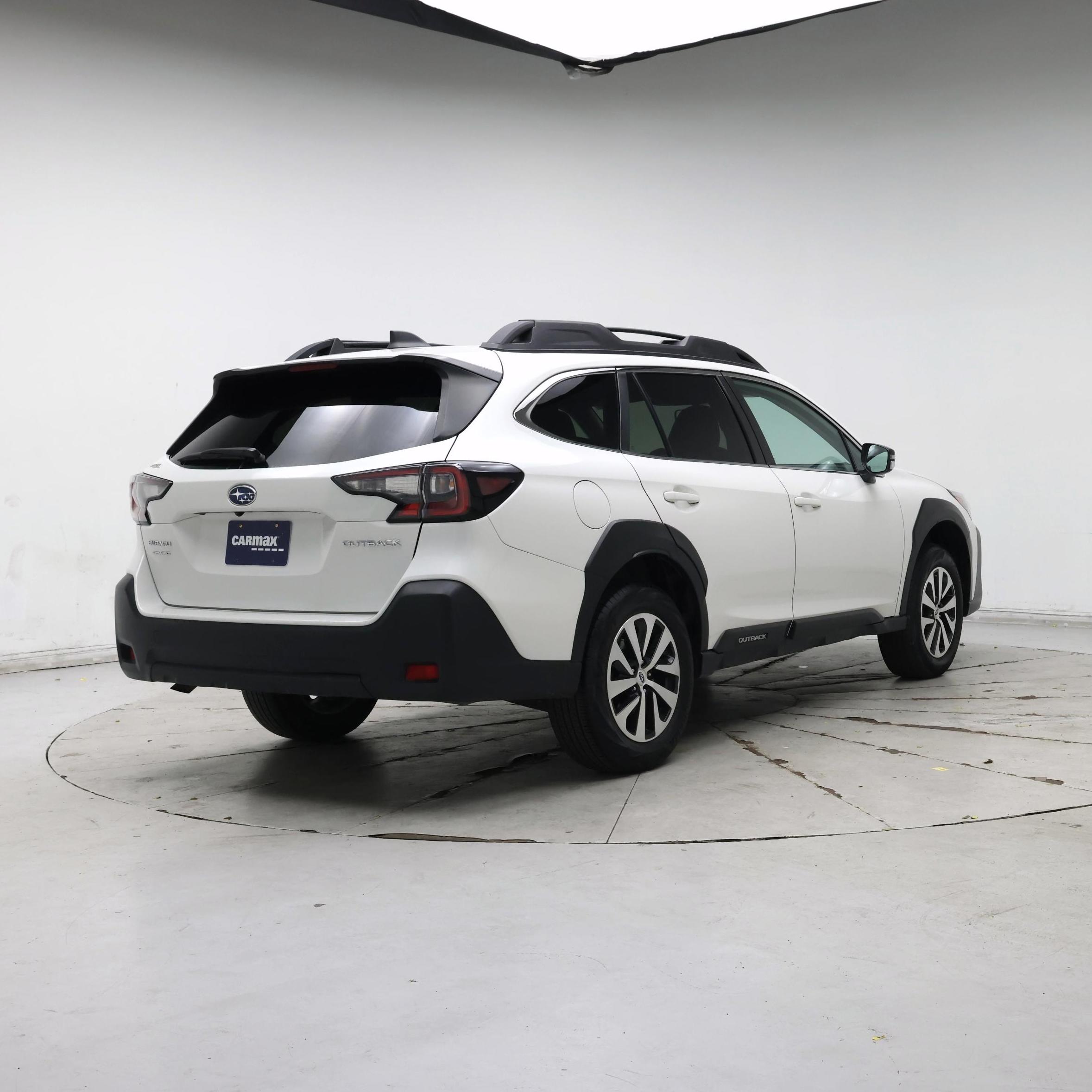 Thumbnail: 2023 Subaru Outback - 8