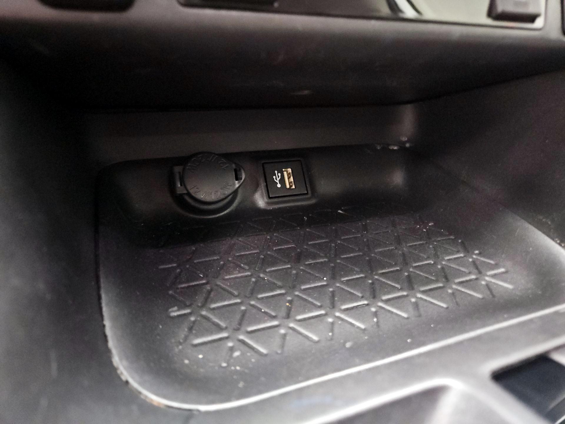 Thumbnail: 2023 Toyota RAV4 - 16