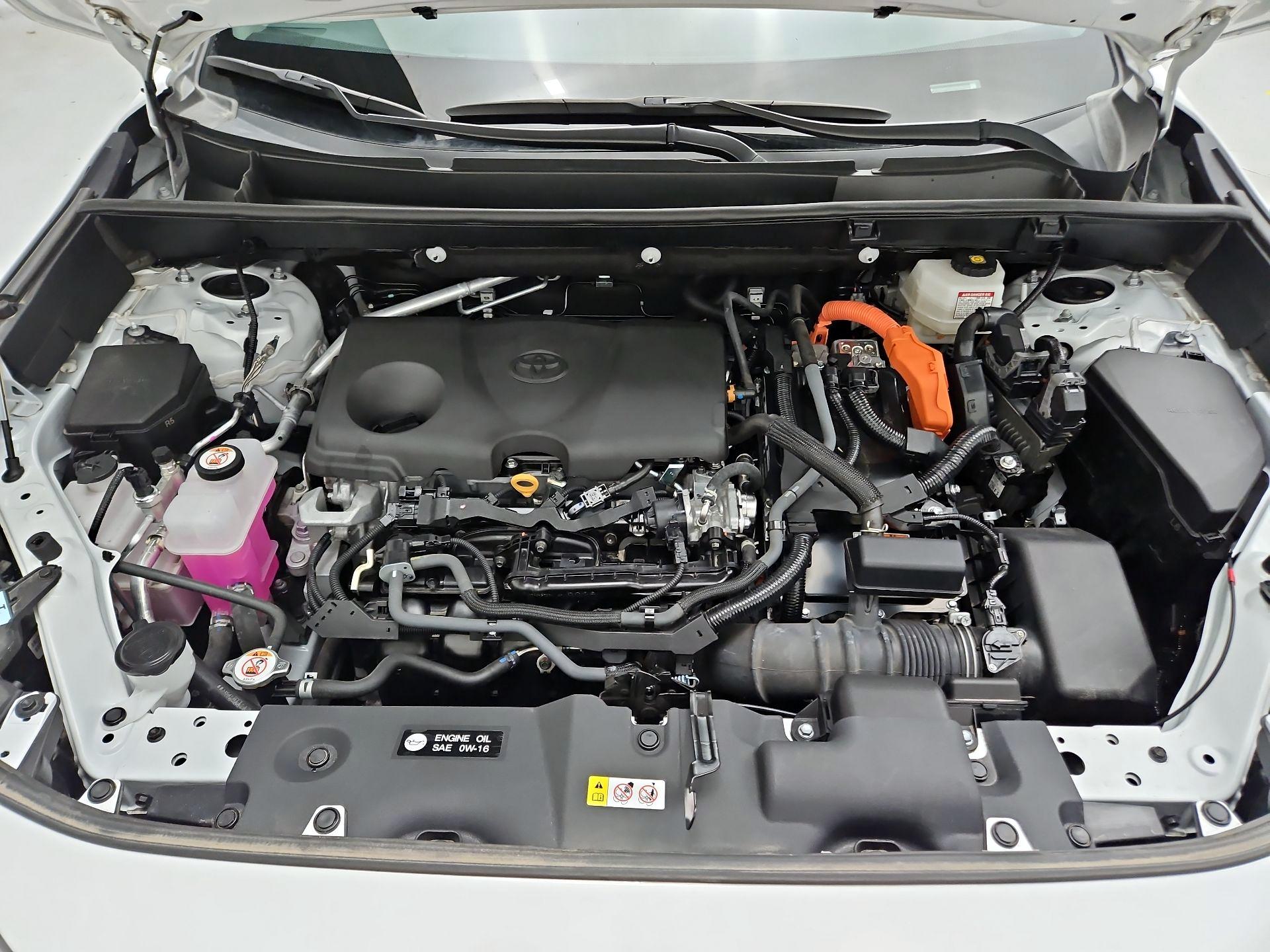 Thumbnail: 2023 Toyota RAV4 - 20