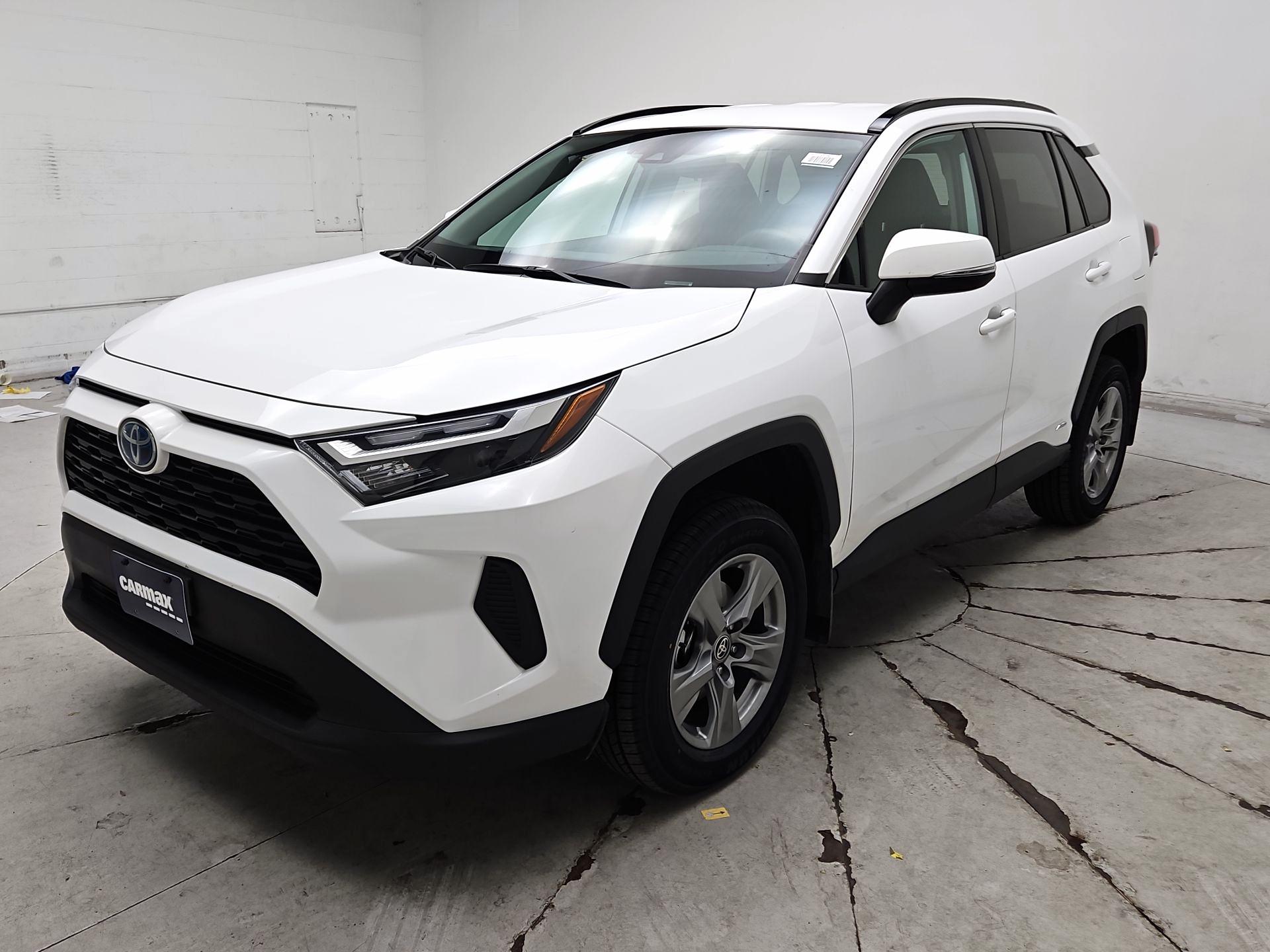 Thumbnail: 2023 Toyota RAV4 - 3
