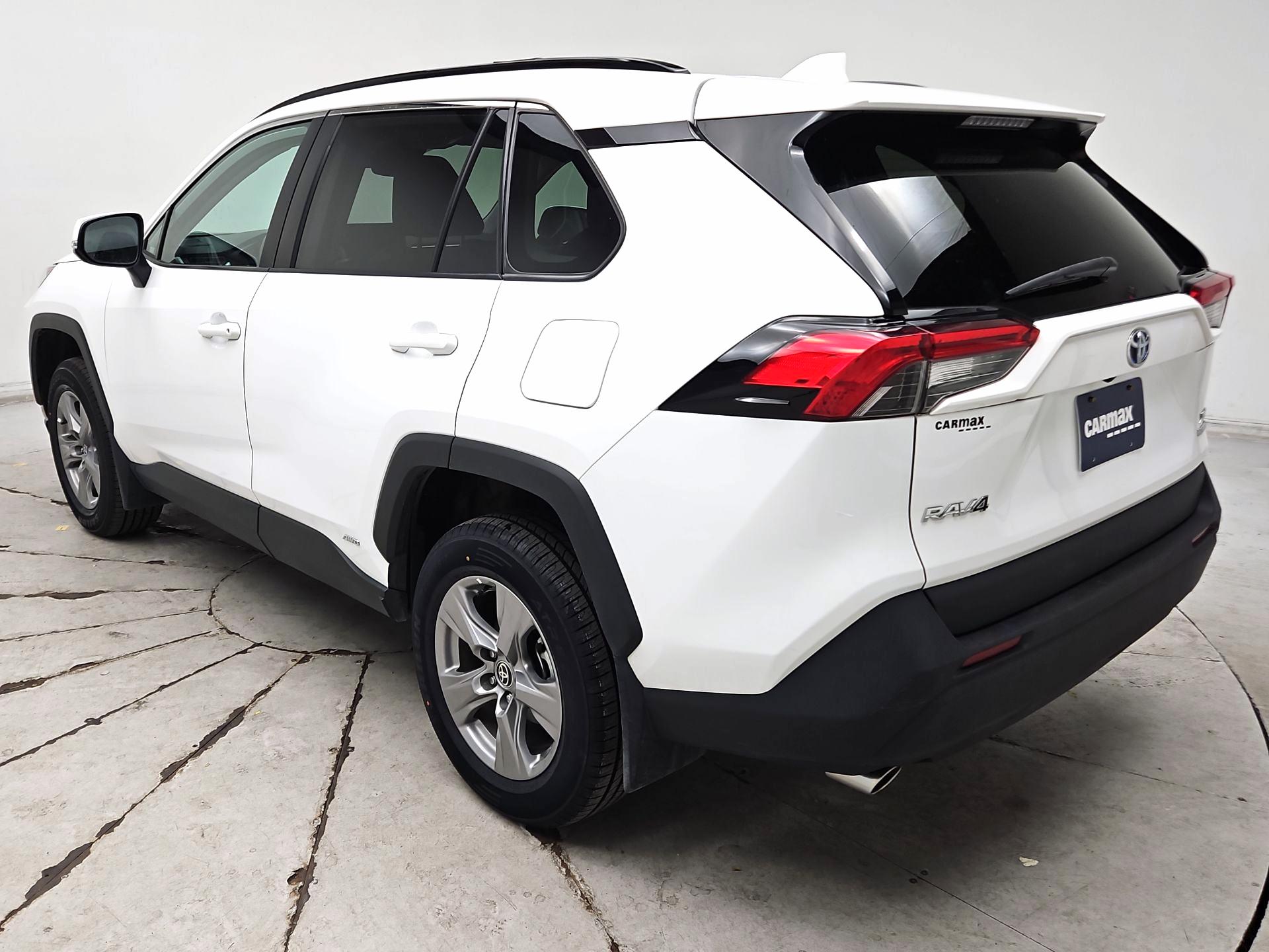 Thumbnail: 2023 Toyota RAV4 - 7