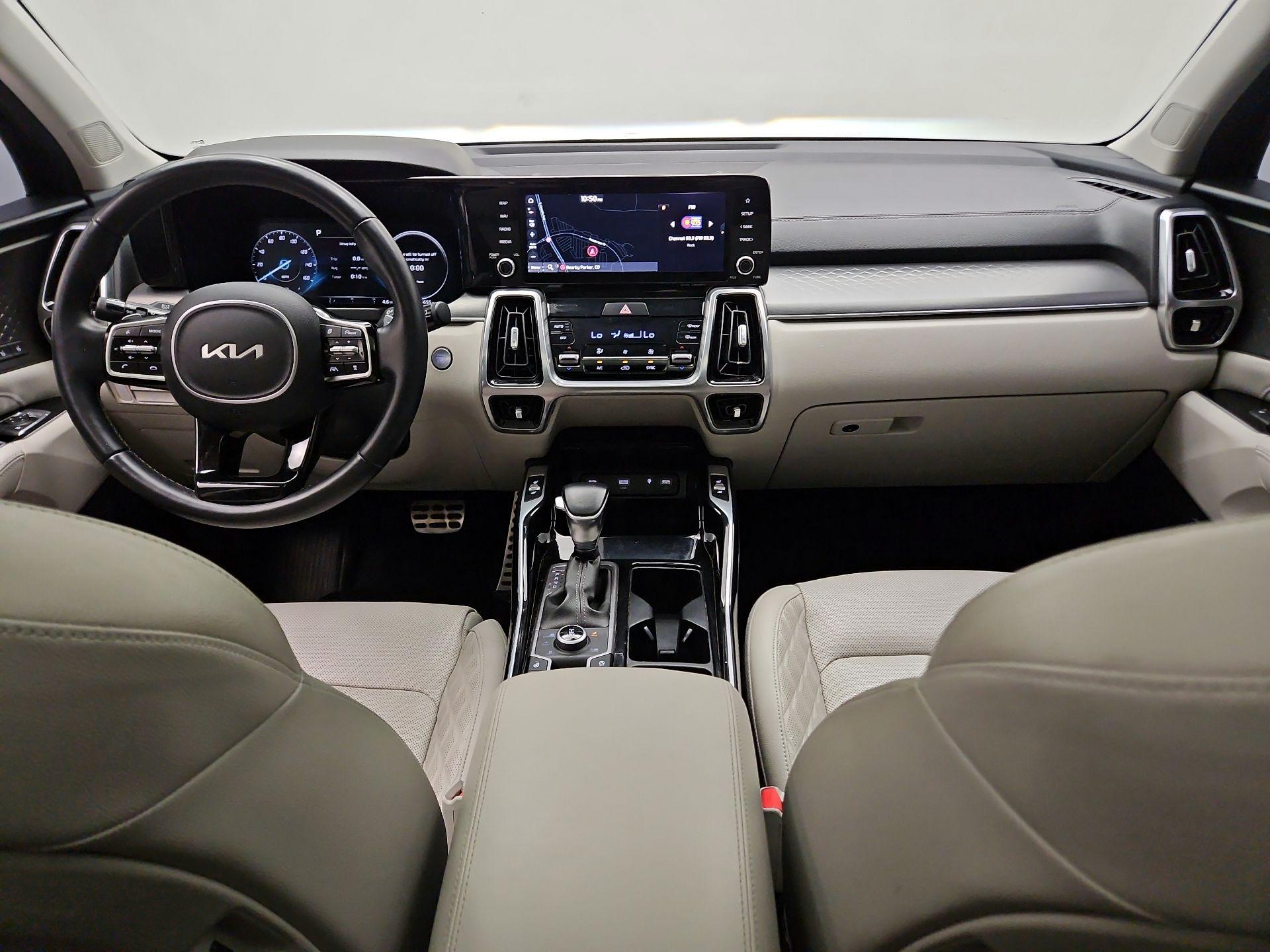 Thumbnail: 2023 Kia Sorento - 8